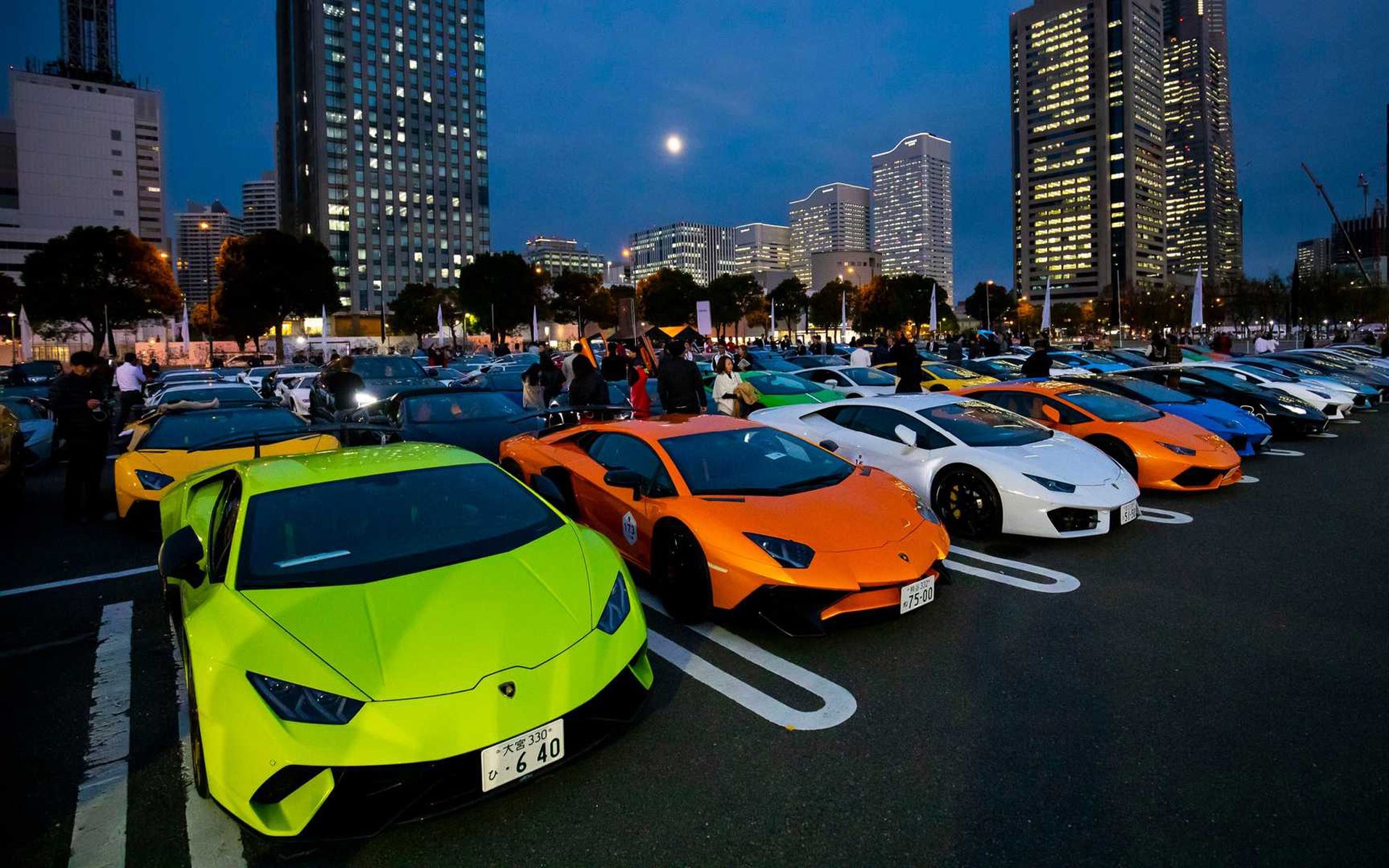 Πάνω από 200 Lamborghini γιορτάζουν στην Ιαπωνία
