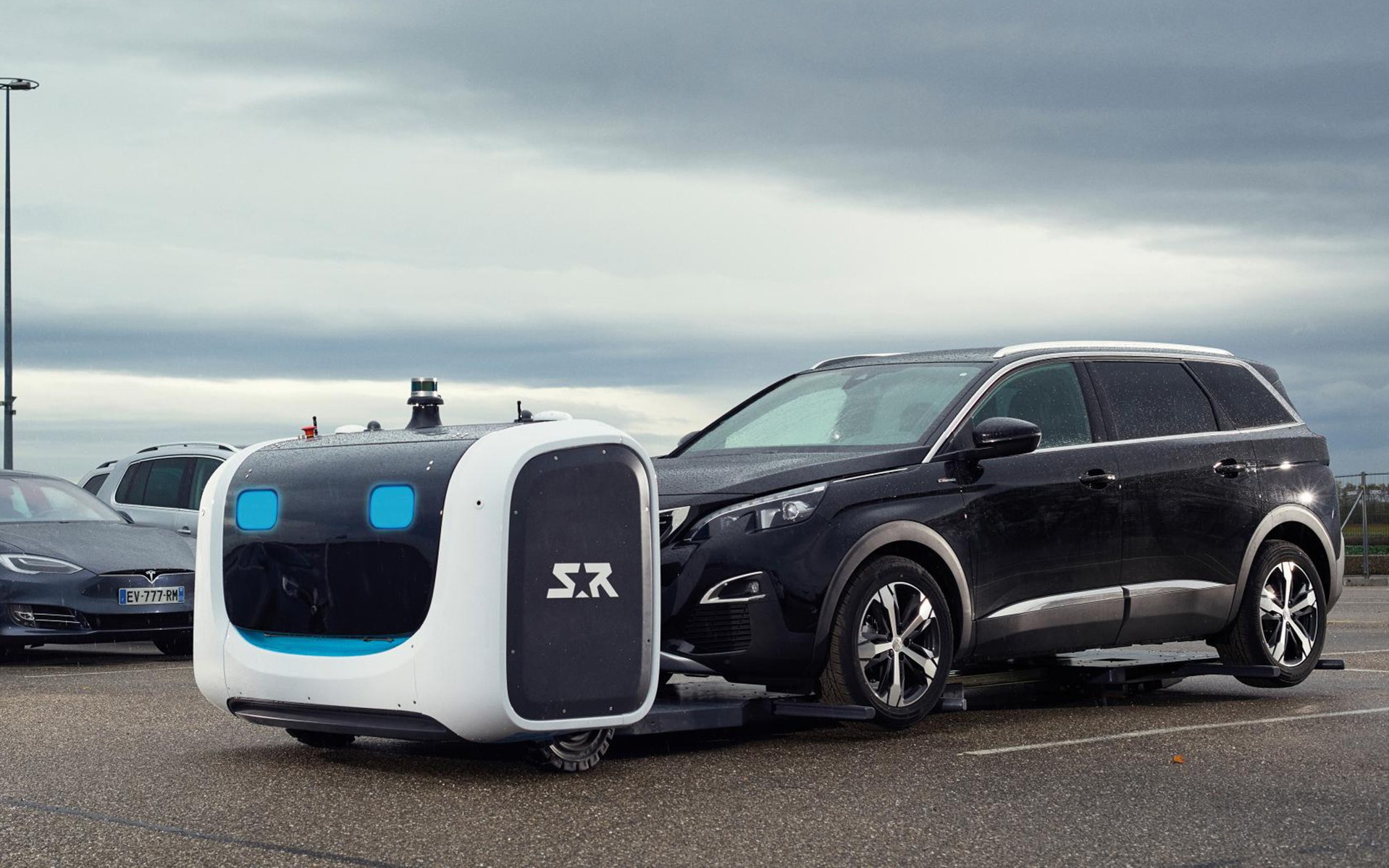 Ρομπότ θα σου παρκάρουν το αυτοκίνητο στα αεροδρόμια