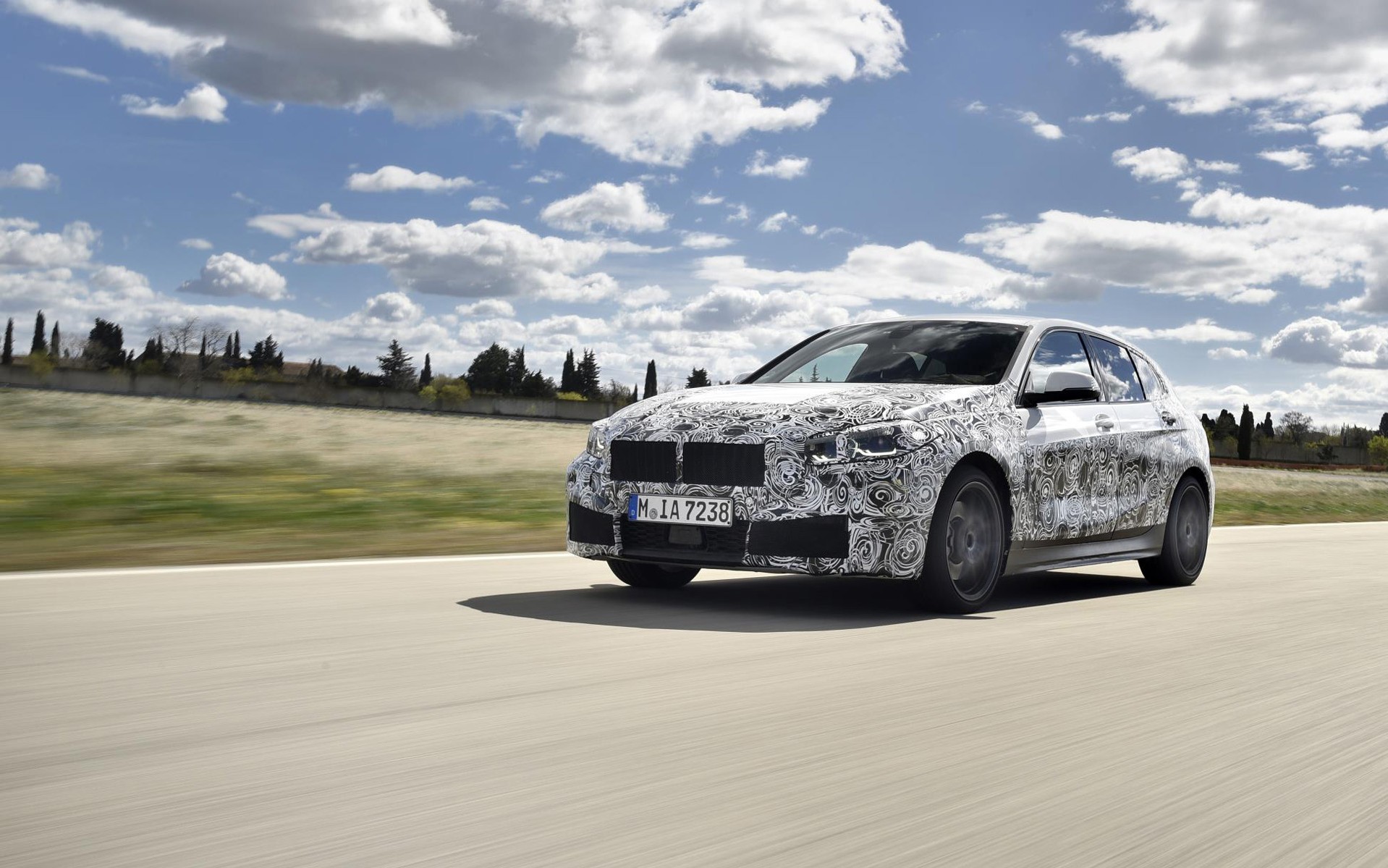 Με κίνηση μπροστά η νέα BMW Σειρά 1