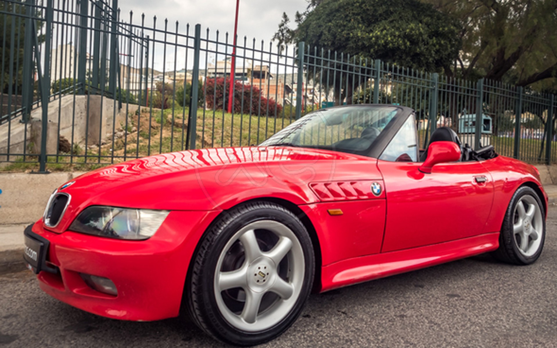 5 μεταχειρισμένα 2θέσια roadster έως 4.000 ευρώ