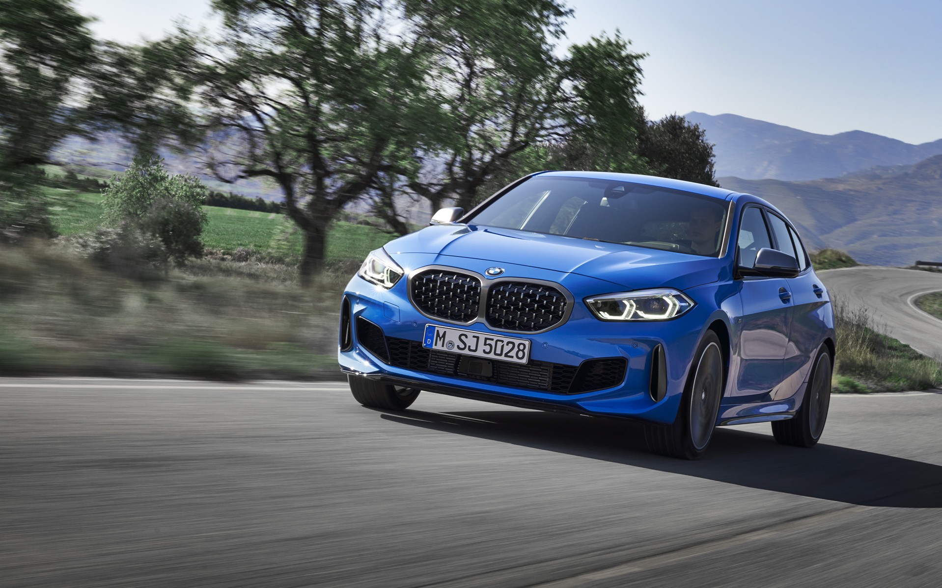 <br />
<b>Notice</b>:  Undefined property: stdClass::$title in <b>/home/www3gocar/public_html/templates/t2024/ice_c/9a1326b63621589c2d0ae49576f7df8a09573c42_0.file.box.featured.tpl.php</b> on line <b>89</b><br />
