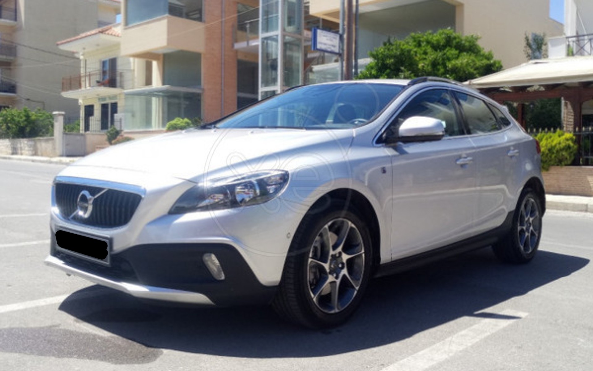 5 μεταχειρισμένα Volvo V40 από 13.800 ευρώ