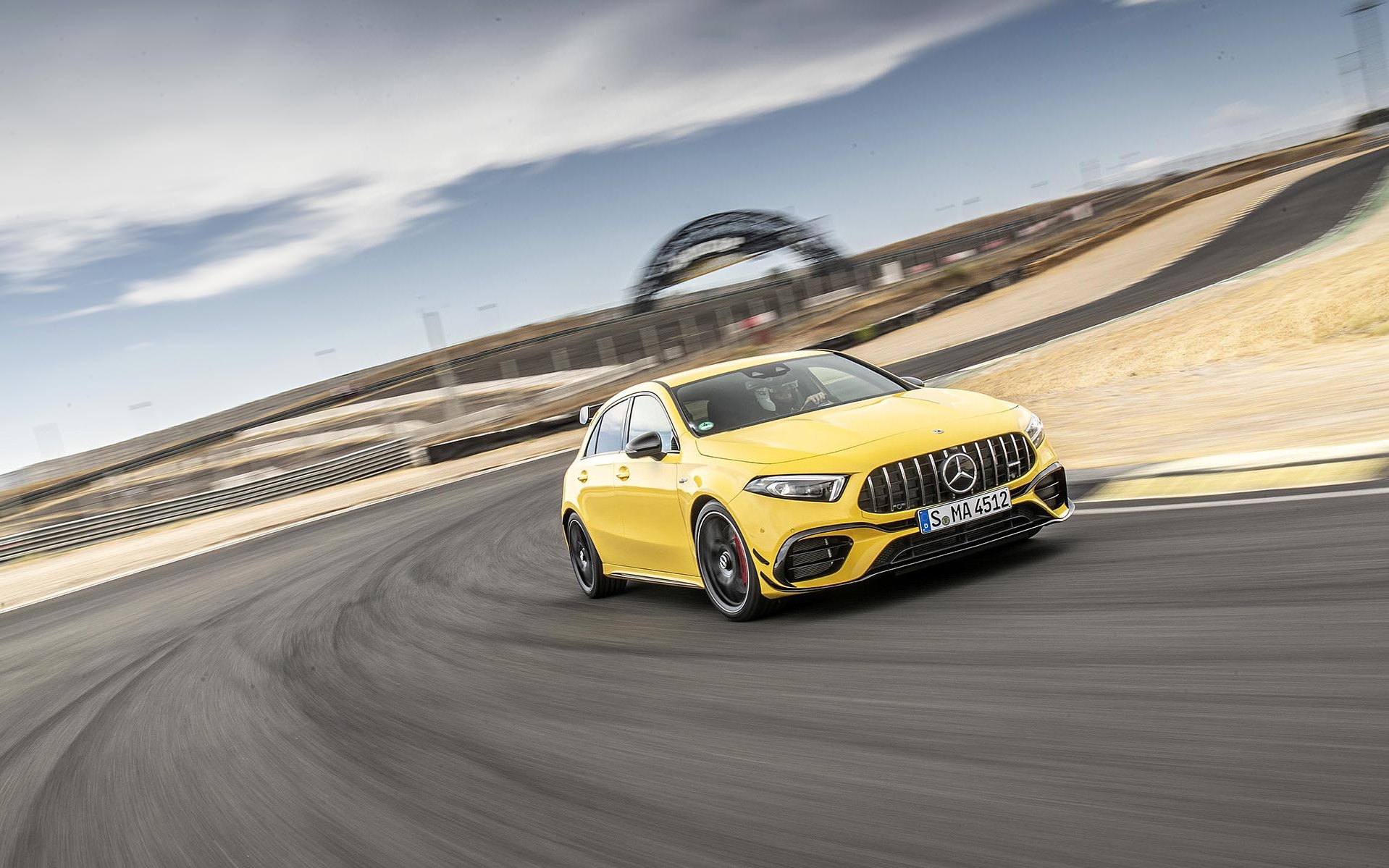 Πρώτη οδήγηση: Mercedes AMG A45S & CLA 45S - Πυροβολαρχία Mercedes 
