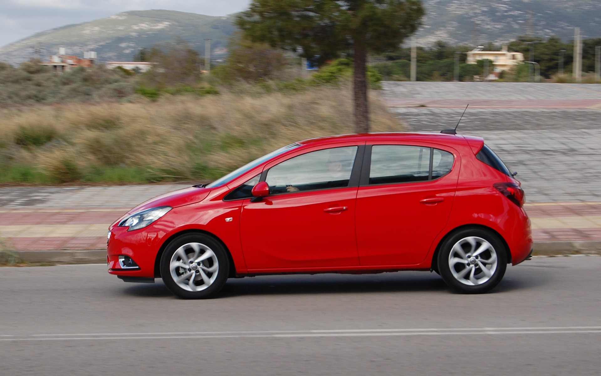 Δοκιμή Opel Corsa LPG Με υγραέριο και βενζίνη Επιλογή διπλού
