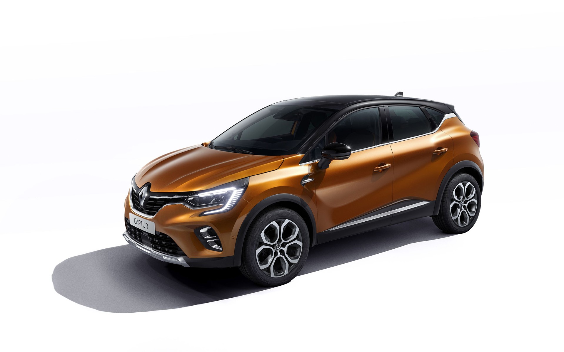 Το νέο Renault Captur “πάει”… Φρανκφούρτη