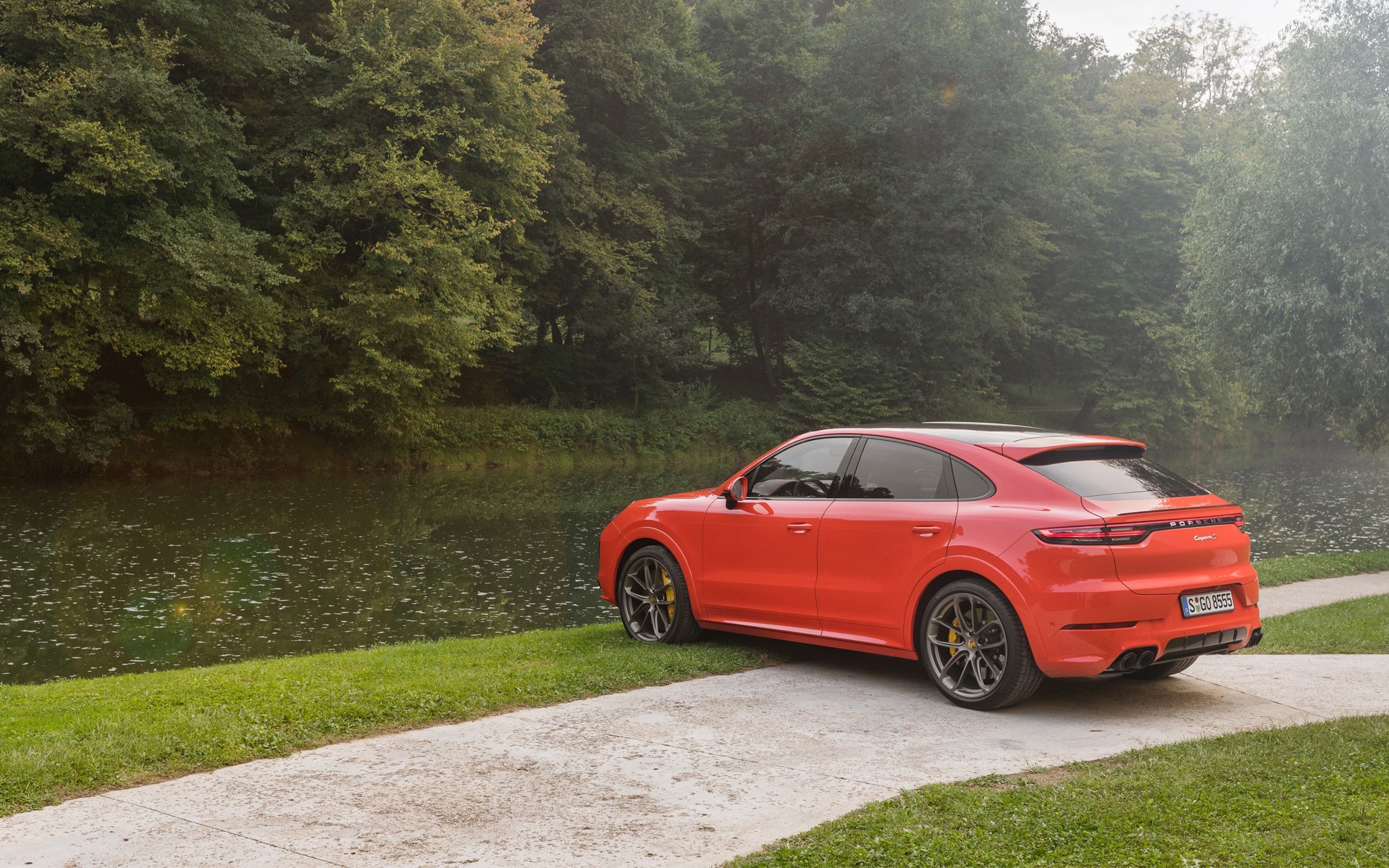 Οδηγούμε στη Σλοβενία τη νέα Porsche Cayenne Coupe