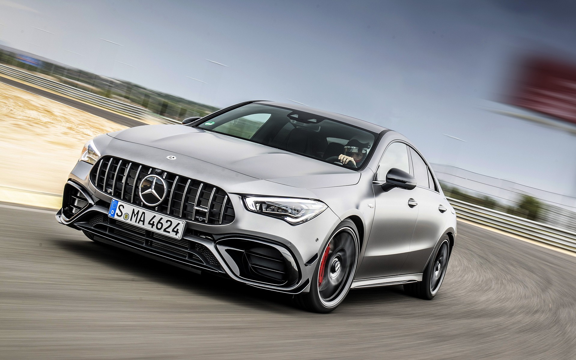 Θέλεις να νιώσεις τη μοναδική εμπειρία μιας Mercedes-AMG CLA Coupe;