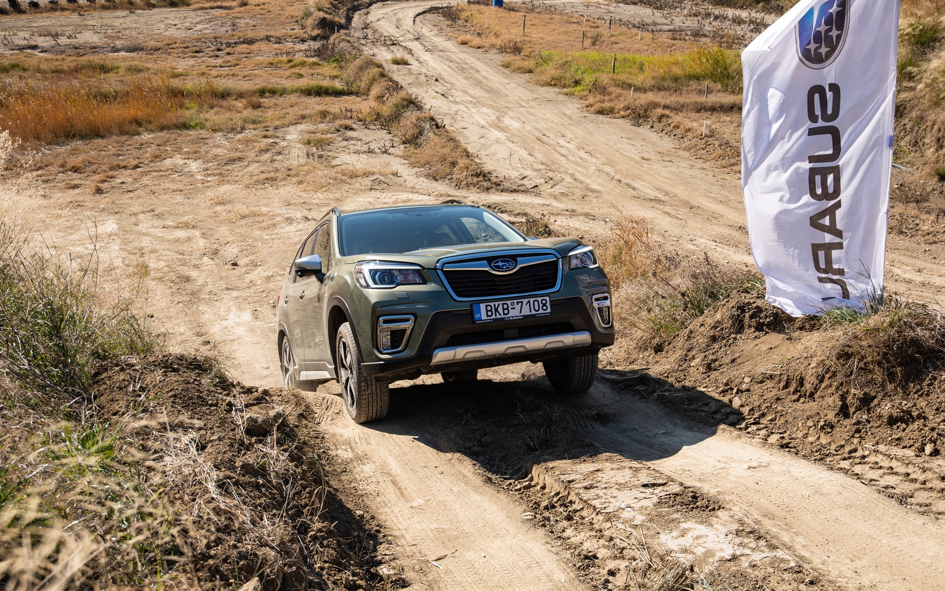 Οδηγούμε το Subaru Forester e-Boxer - Νέα εποχή