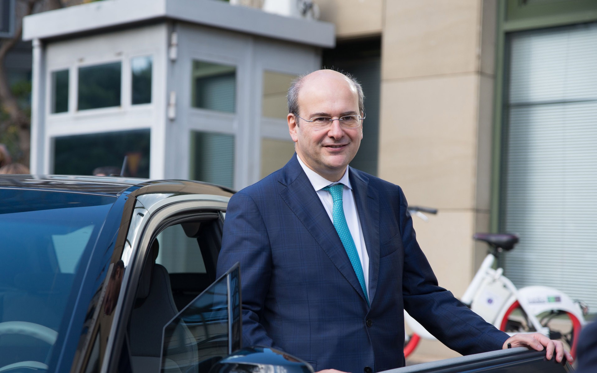 Ο Κωστής Χατζηδάκης αποκλειστικά στο GOCAR για την ηλεκτροκίνηση: Η Ελλάδα θα εφαρμόσει όσα έχουν πετύχει στις άλλες ευρωπαϊκές χώρες