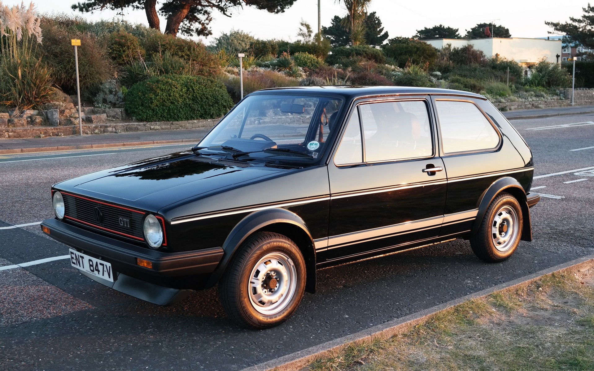 Αυτό το Golf GTI Mk1 ποιος θα το πάρει;