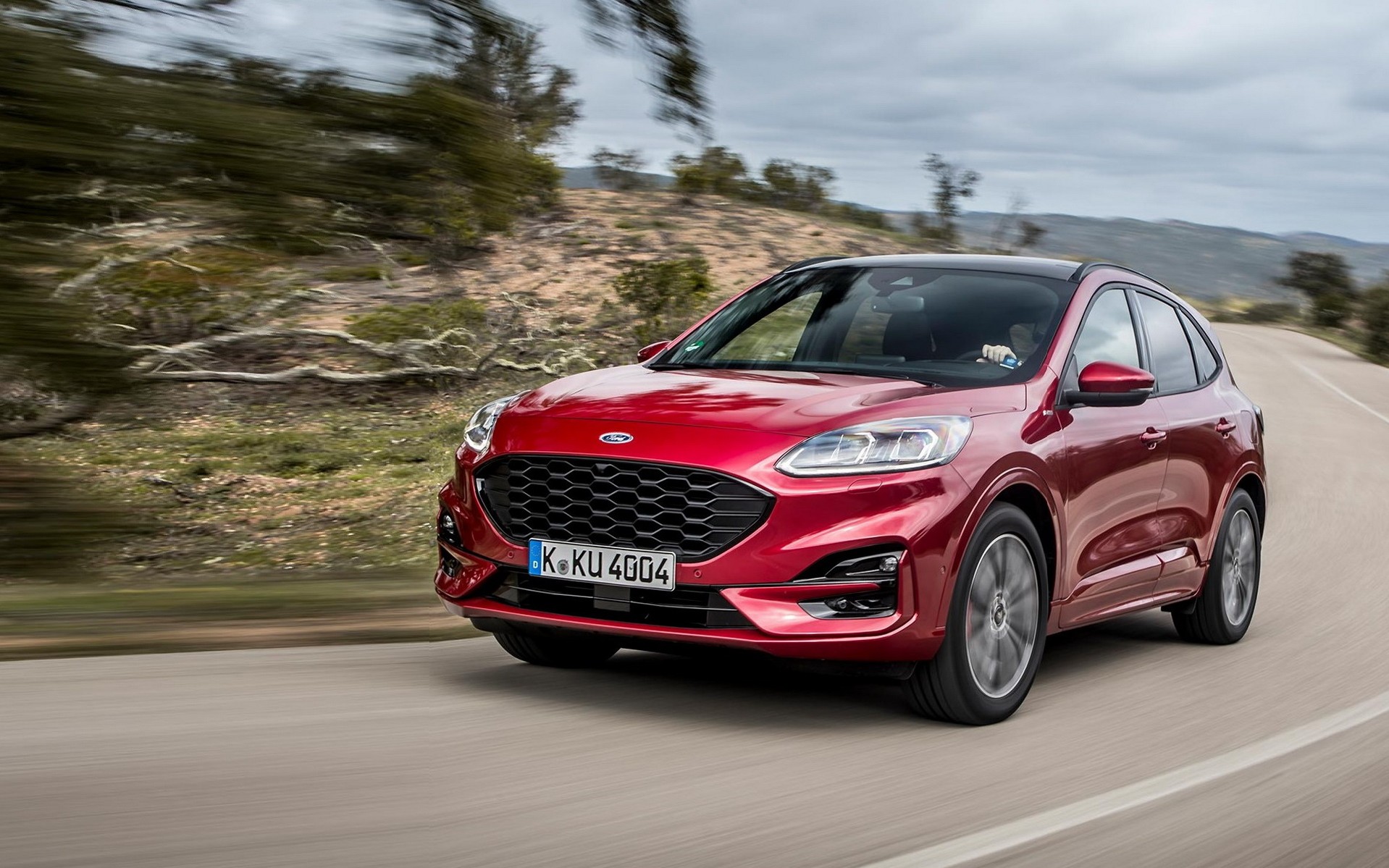 Νέο Ford Kuga: έρχεται σε βενζίνη, diesel, plug-in hybrid, EcoBlue Hybrid και Hybrid