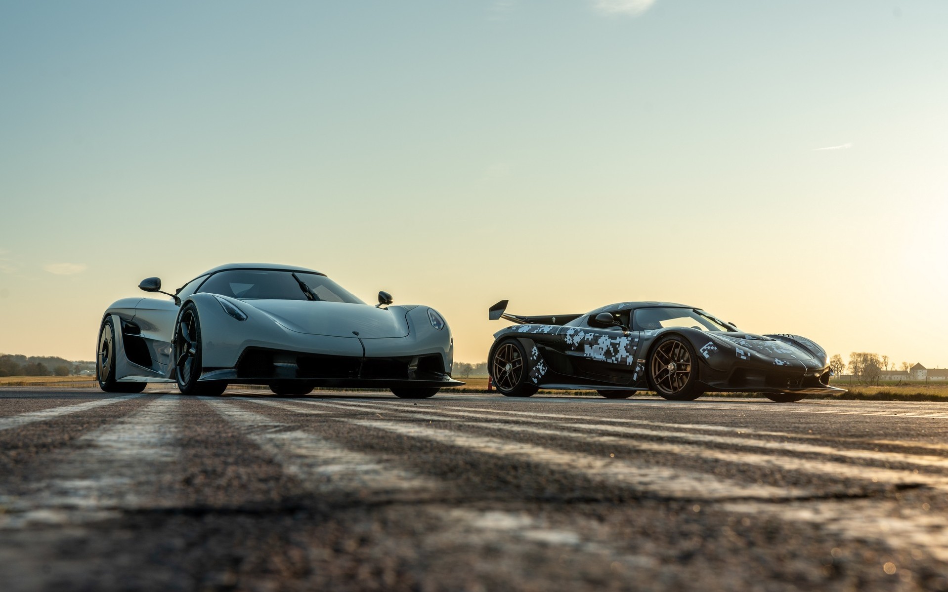 Οι Koenigsegg Gemera και Jesko Absolut ποζάρουν στο φακό…