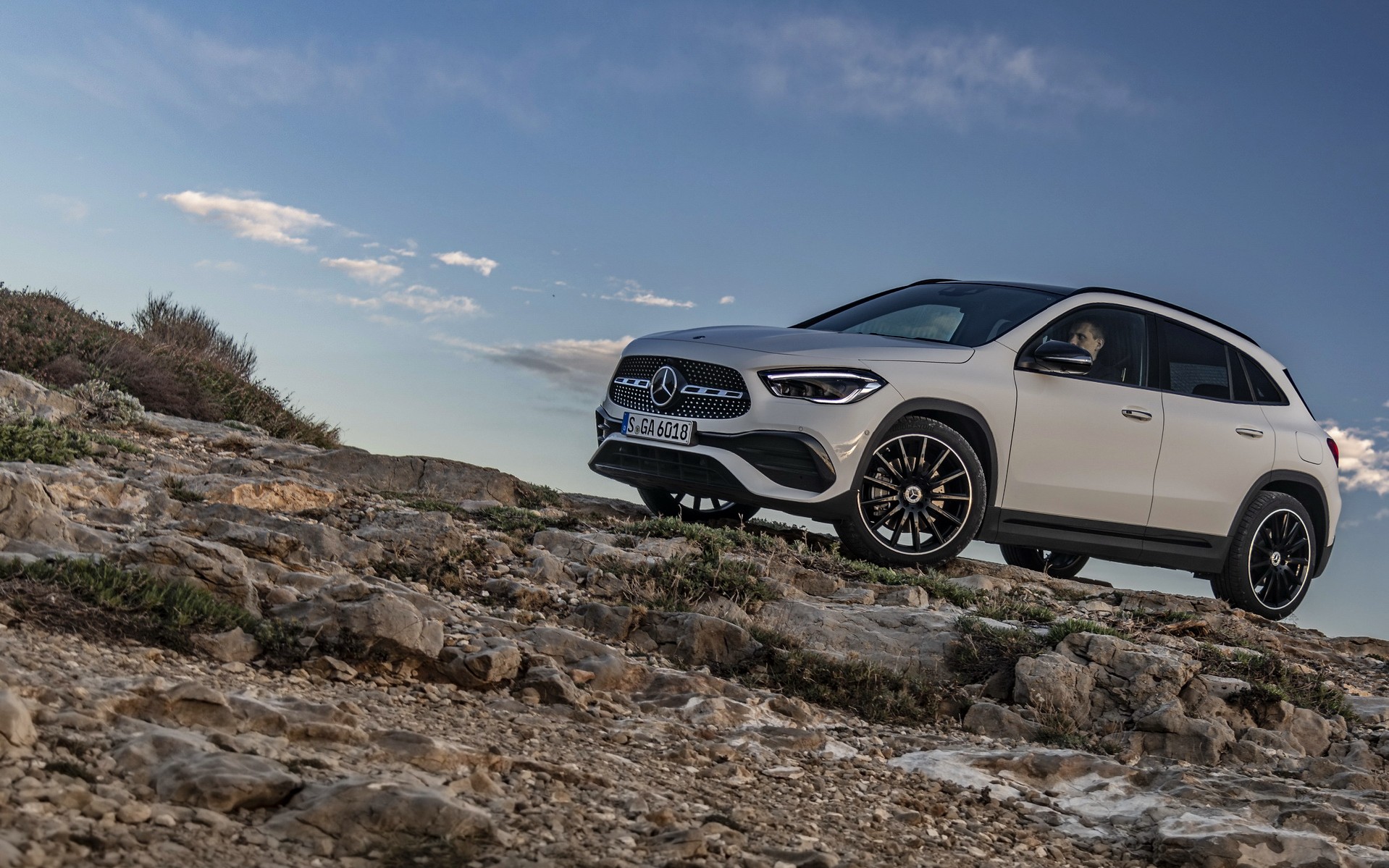 Mercedes-Benz GLA: Απόκτησε τώρα το ιδανικό luxury SUV
