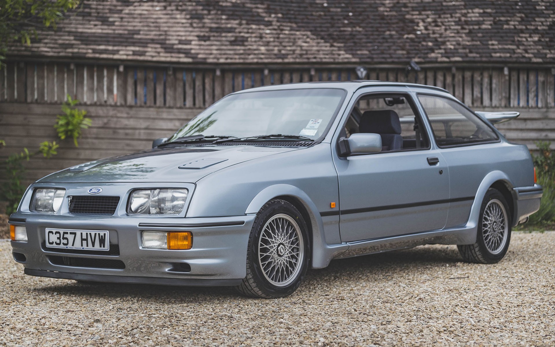 Σπάνιο Ford Sierra RS Cosworth σε δημοπρασία. Πόσα δίνεις;