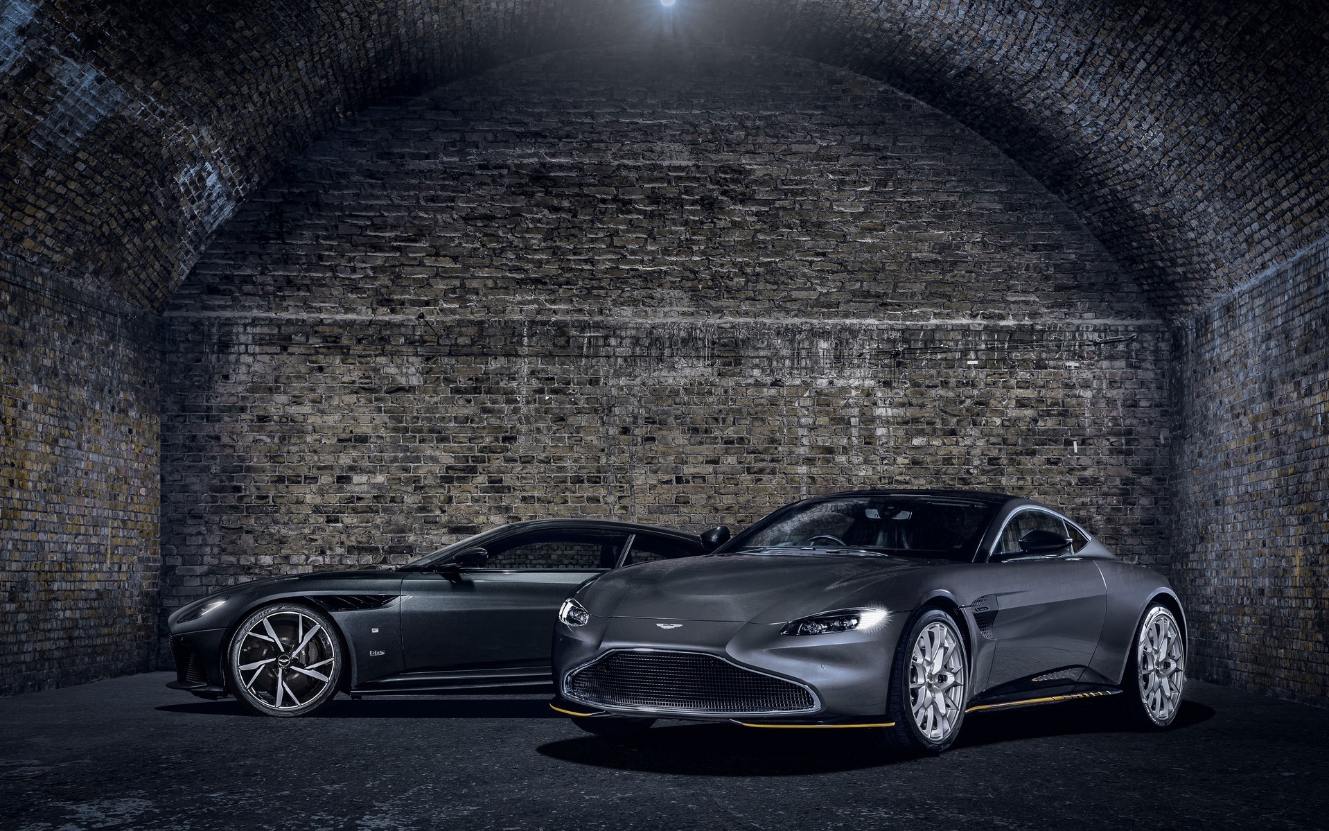 Aston Martin με… άδεια να σκοτώσουν!