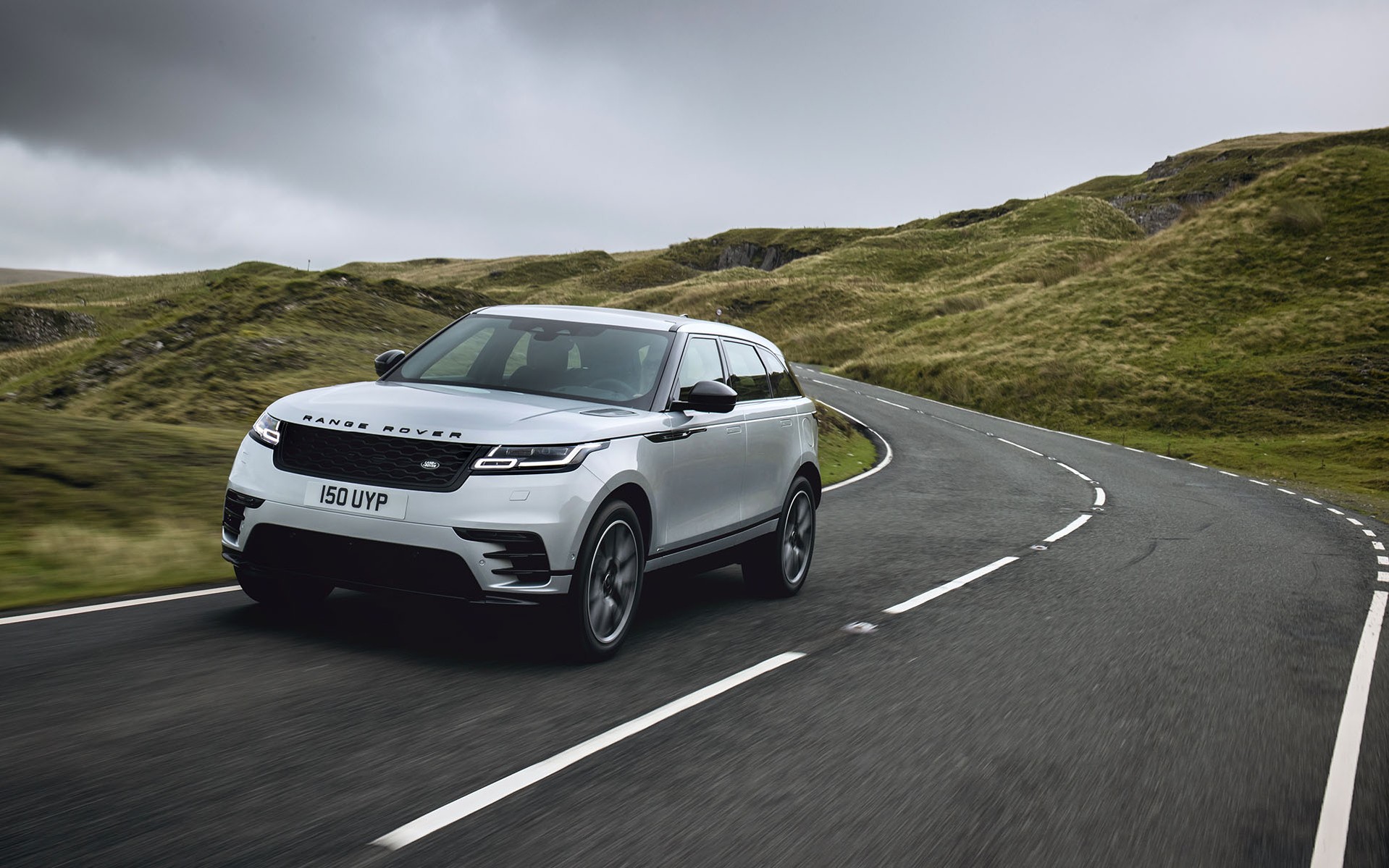 Νέο Range Rover Velar MY21 με εκδόσεις Plug-in Hybrid