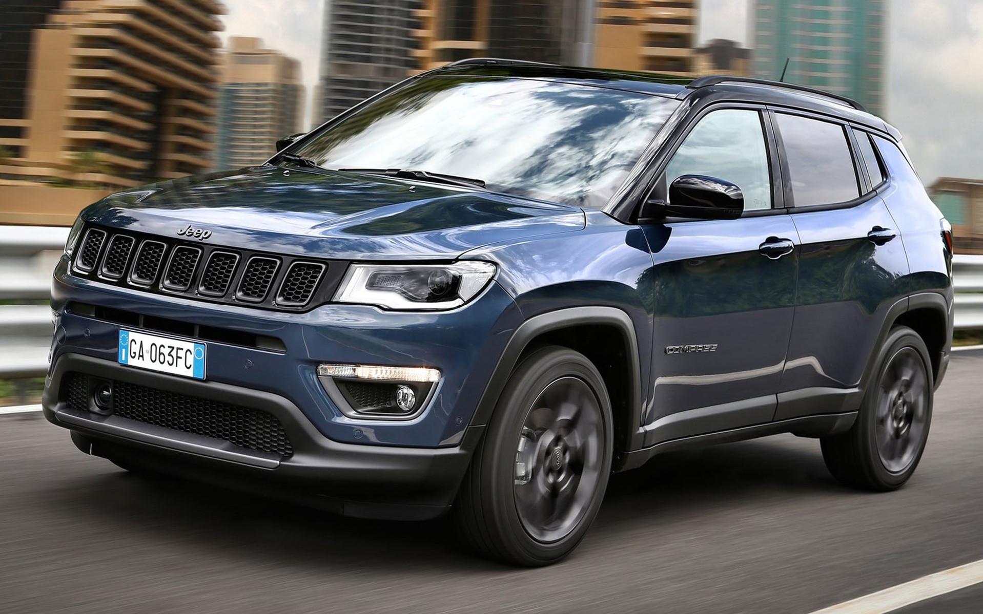 Δοκιμή: Jeep Compass 1.3T 150 PS auto - Fashion Icon