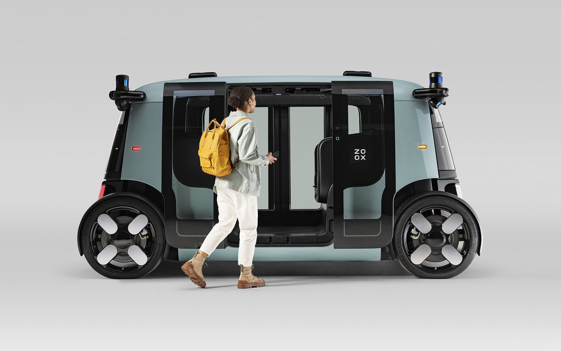 Θα έμπαινες σε λεωφορείο που δεν έχει τιμόνι και οδηγό; (+video)