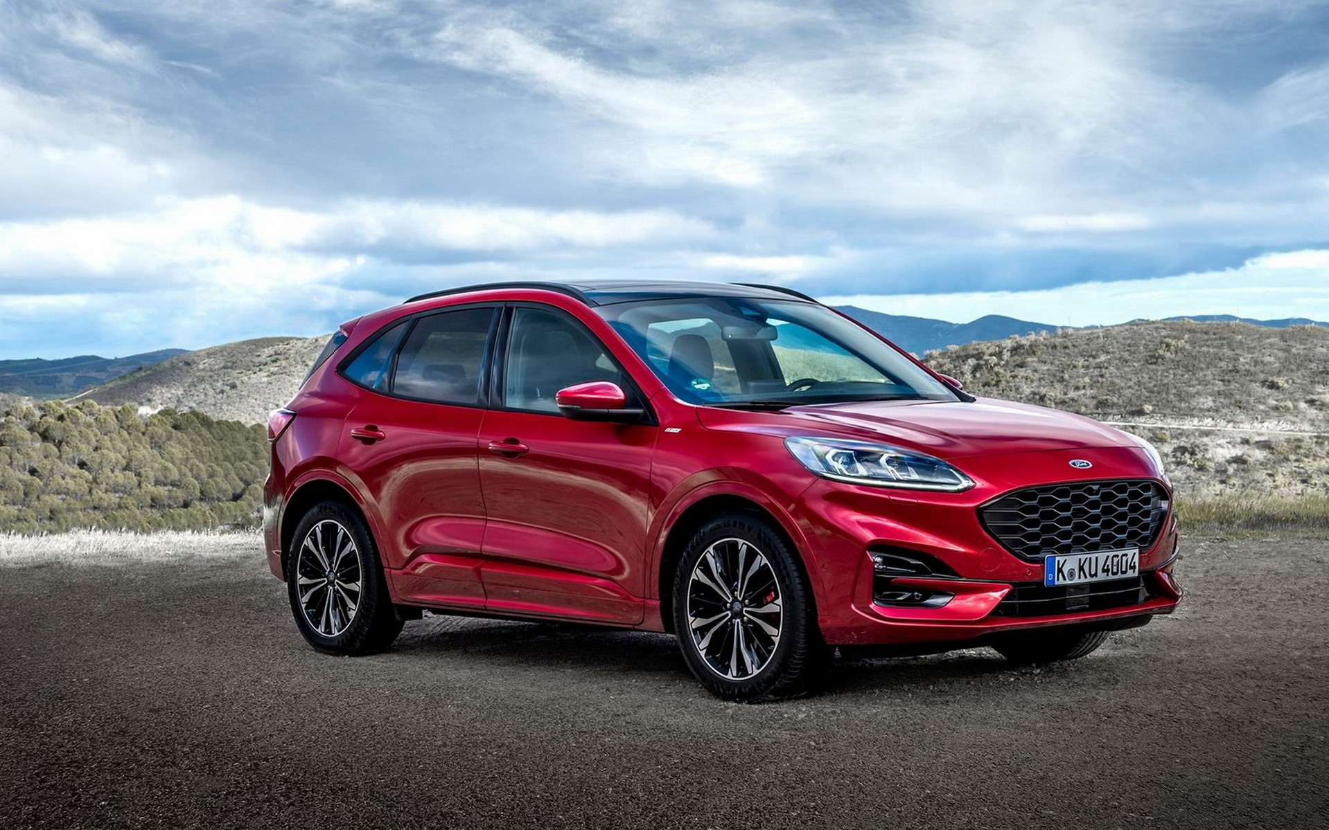 Νέο Ford Kuga με 0,99% επιτόκιο και Test Drive Bonus έως 955 €