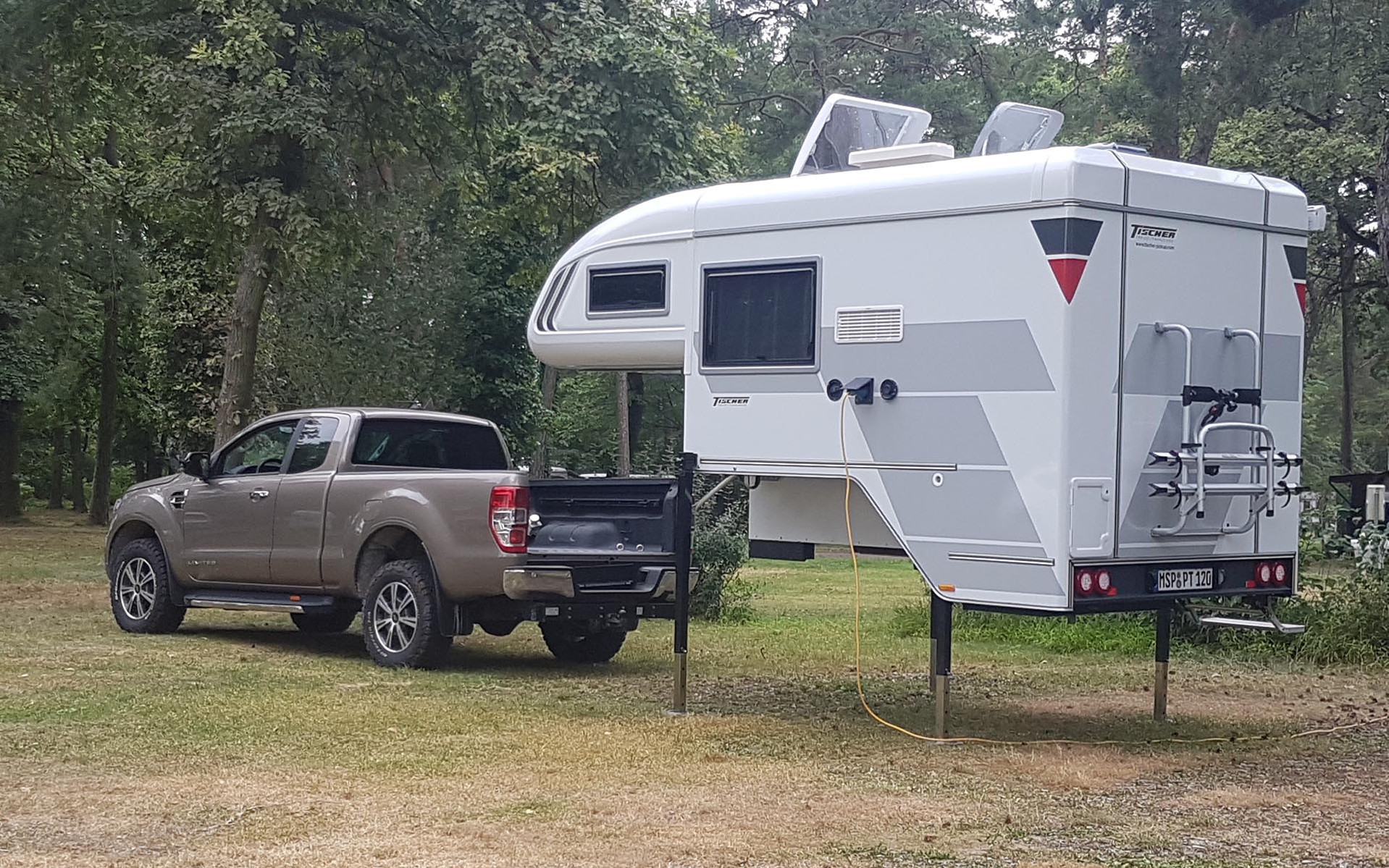 Τροχόσπιτο που κουμπώνει και ξεκουμπώνει σε pick up!