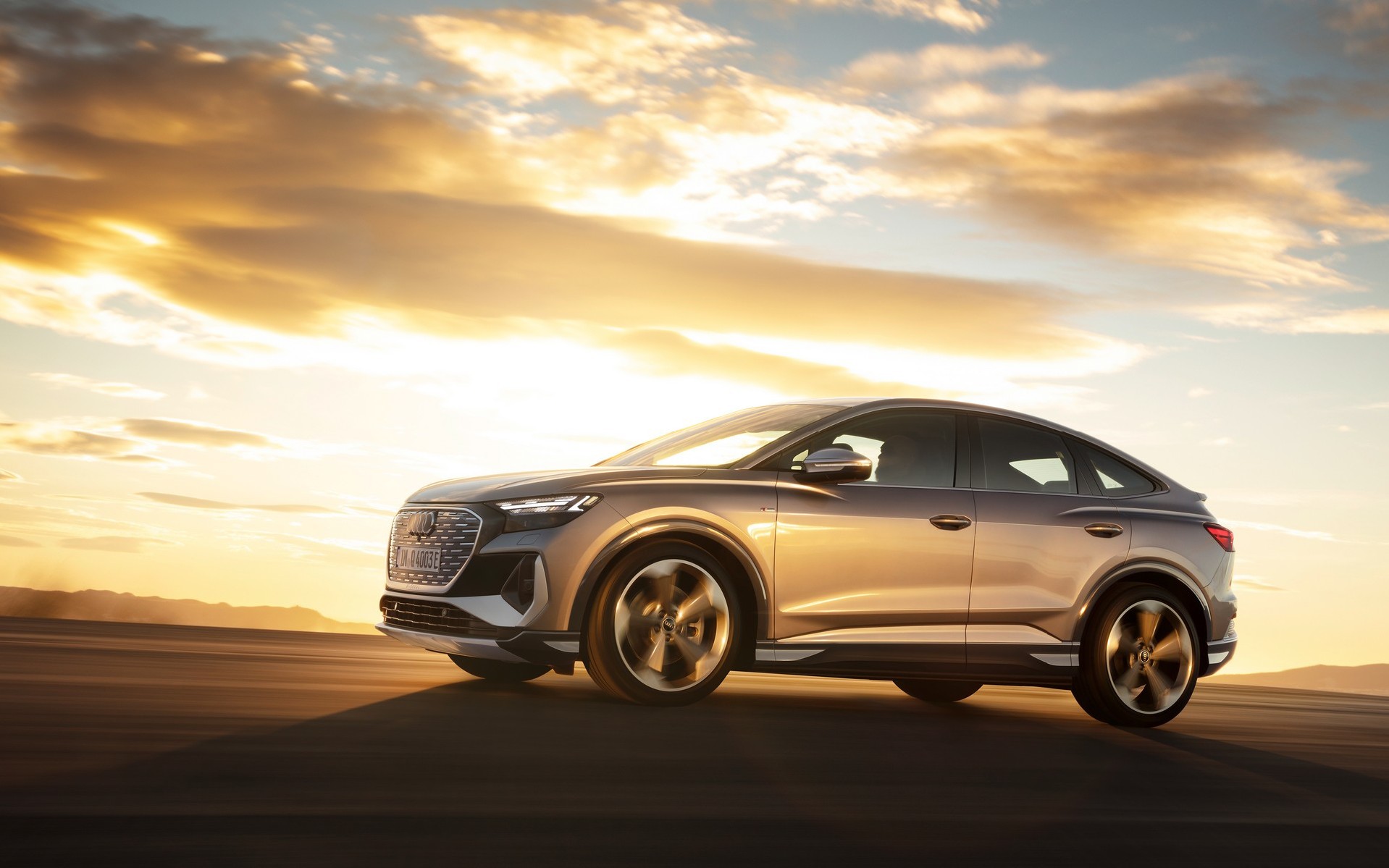 Αποκαλύφθηκαν τα νέα Audi Q4 e-tron και Q4 Sportback e-tron! 