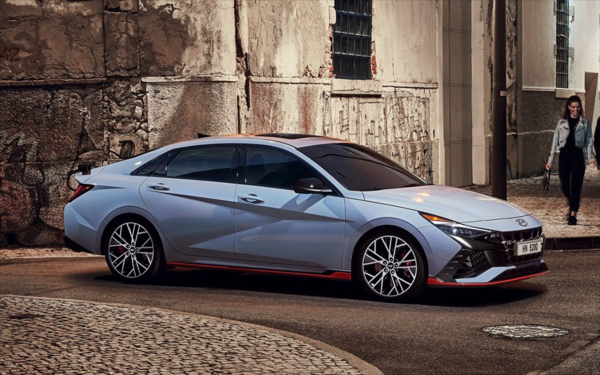 Elantra N: Θαυμάστε το ταχύτερο Hyundai όλων των εποχών! (video)