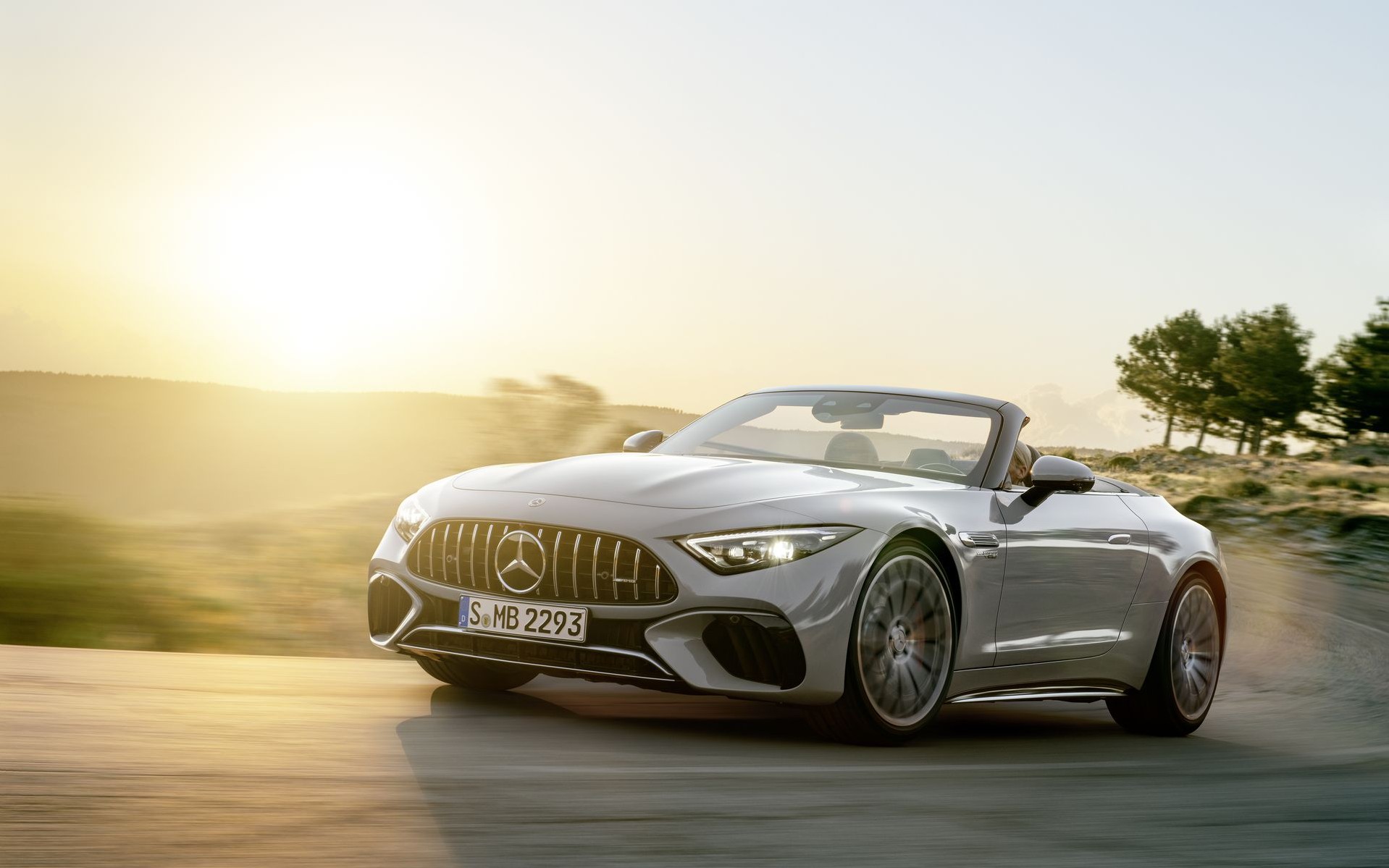 Νέα Mercedes-AMG SL: Τετρακίνητη και σύντομα υβριδική (video)