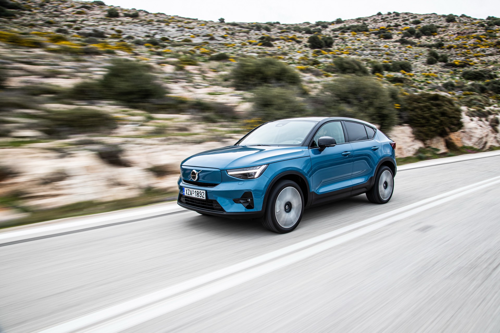 Οδηγούμε το νέο Volvo C40 Recharge στην Ελλάδα