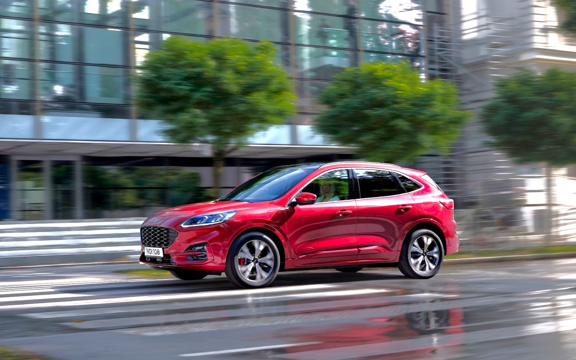 Ford Kuga Plug-in Hybrid: Οικονομία και ξεγνοιασιά χωρίς συμβιβασμούς