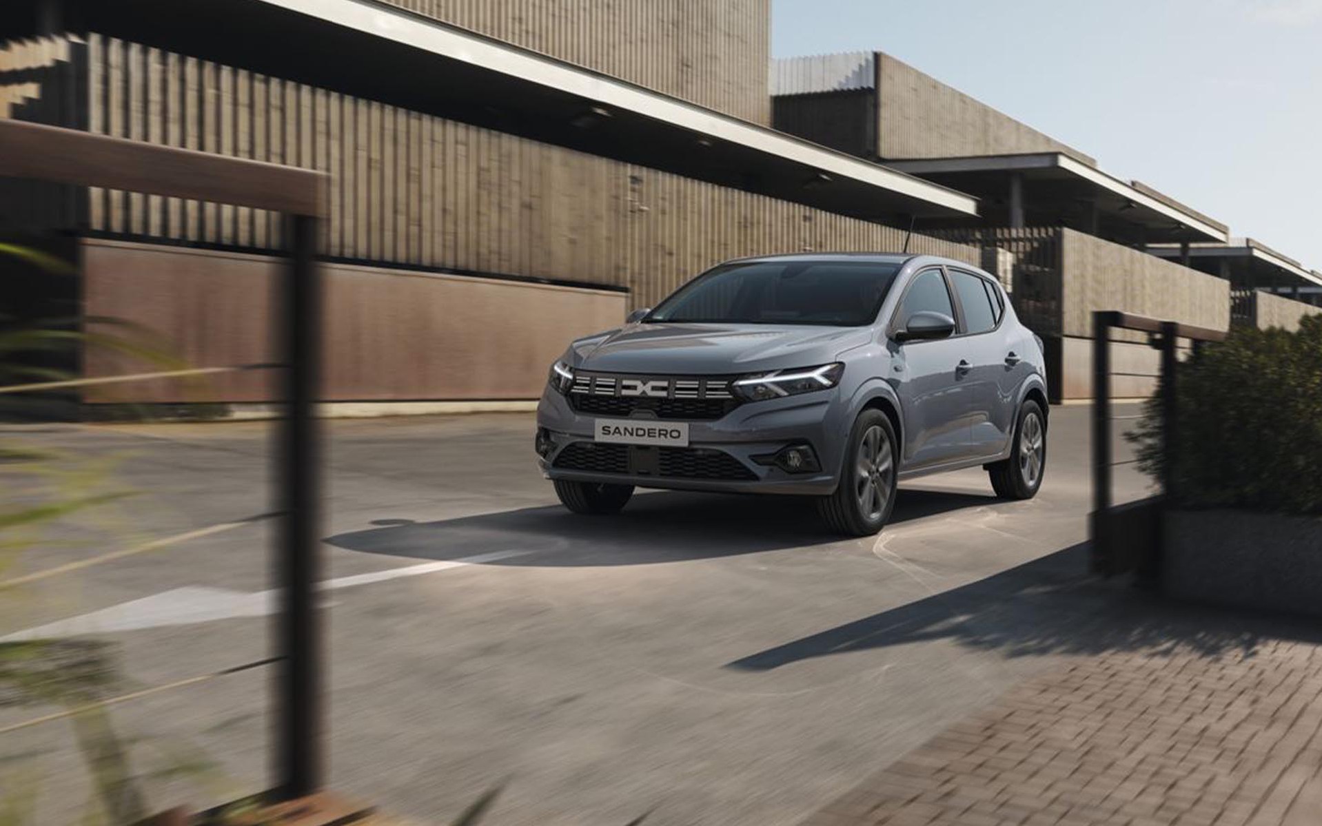 Dacia Sandero: Πώς έφτασε τα 2,6 εκατομμύρια!