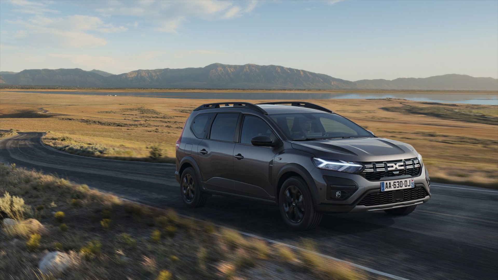 Νέο Dacia Jogger Hybrid 140: Το πρώτο υβριδικό Dacia
