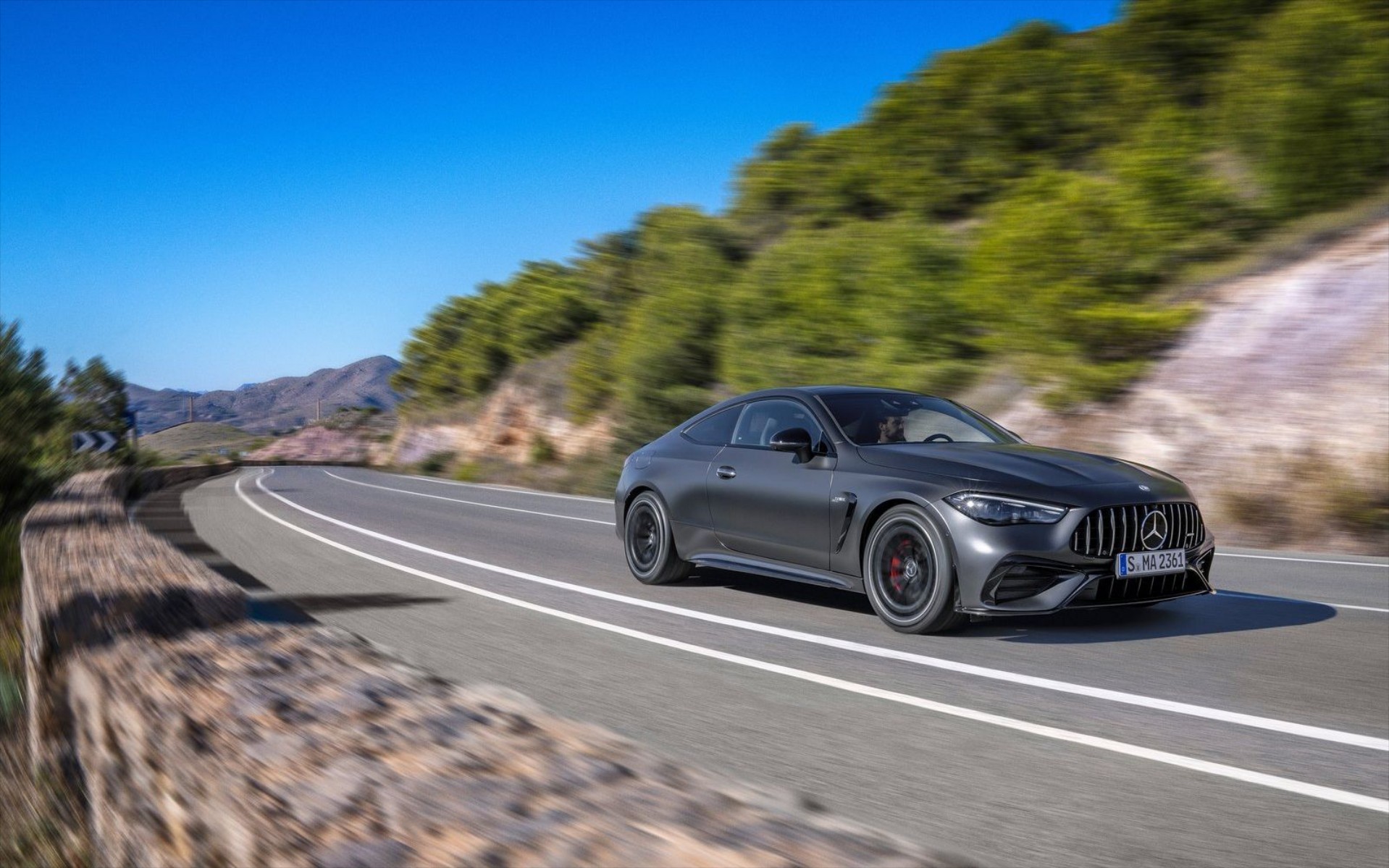 Νέα Mercedes-AMG CLE 53 - Με 455 ίππους το πανέμορφο coupe