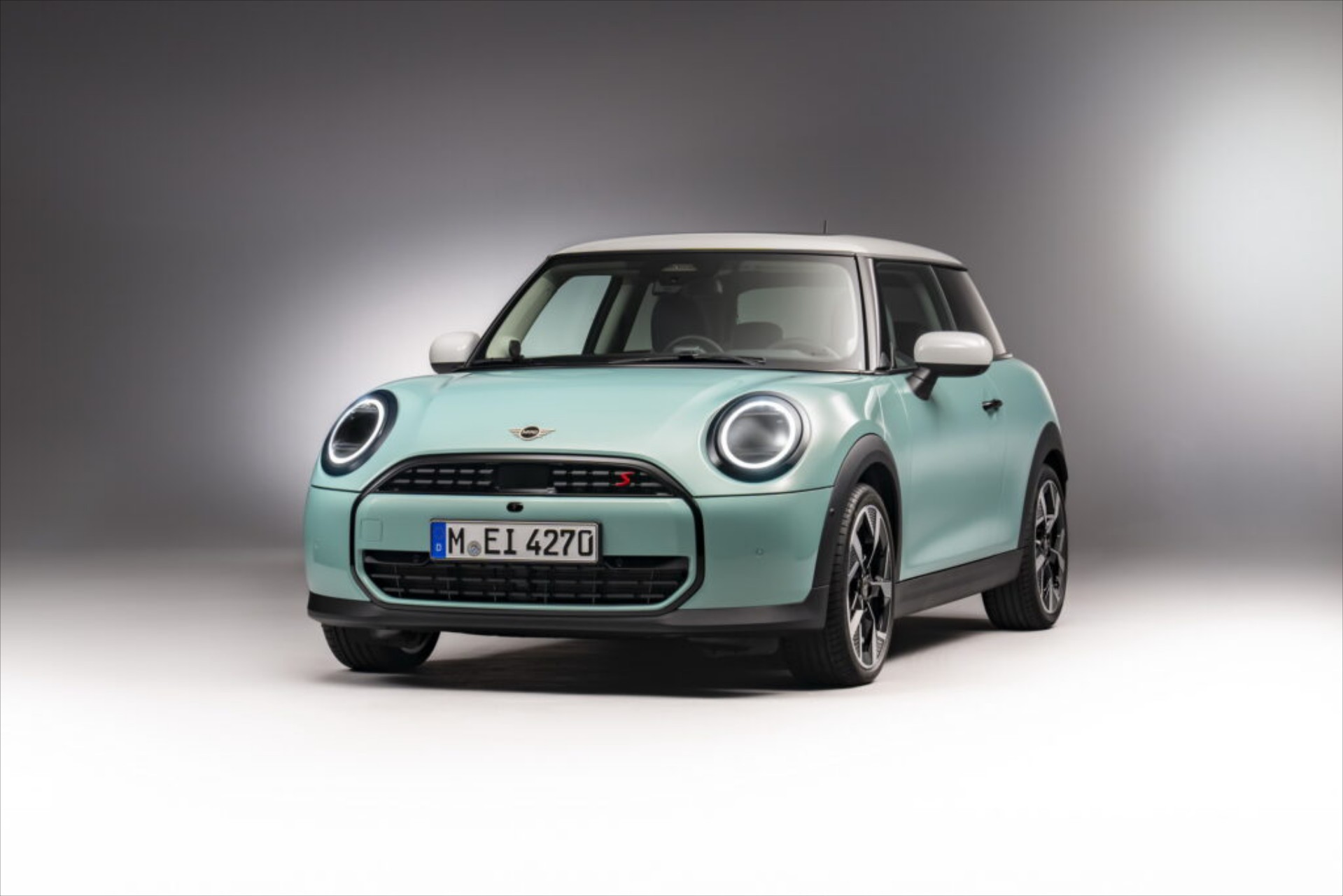 Αυτό είναι το νέο MINI Cooper με κινητήρα βενζίνης – Δες τις εκδόσεις