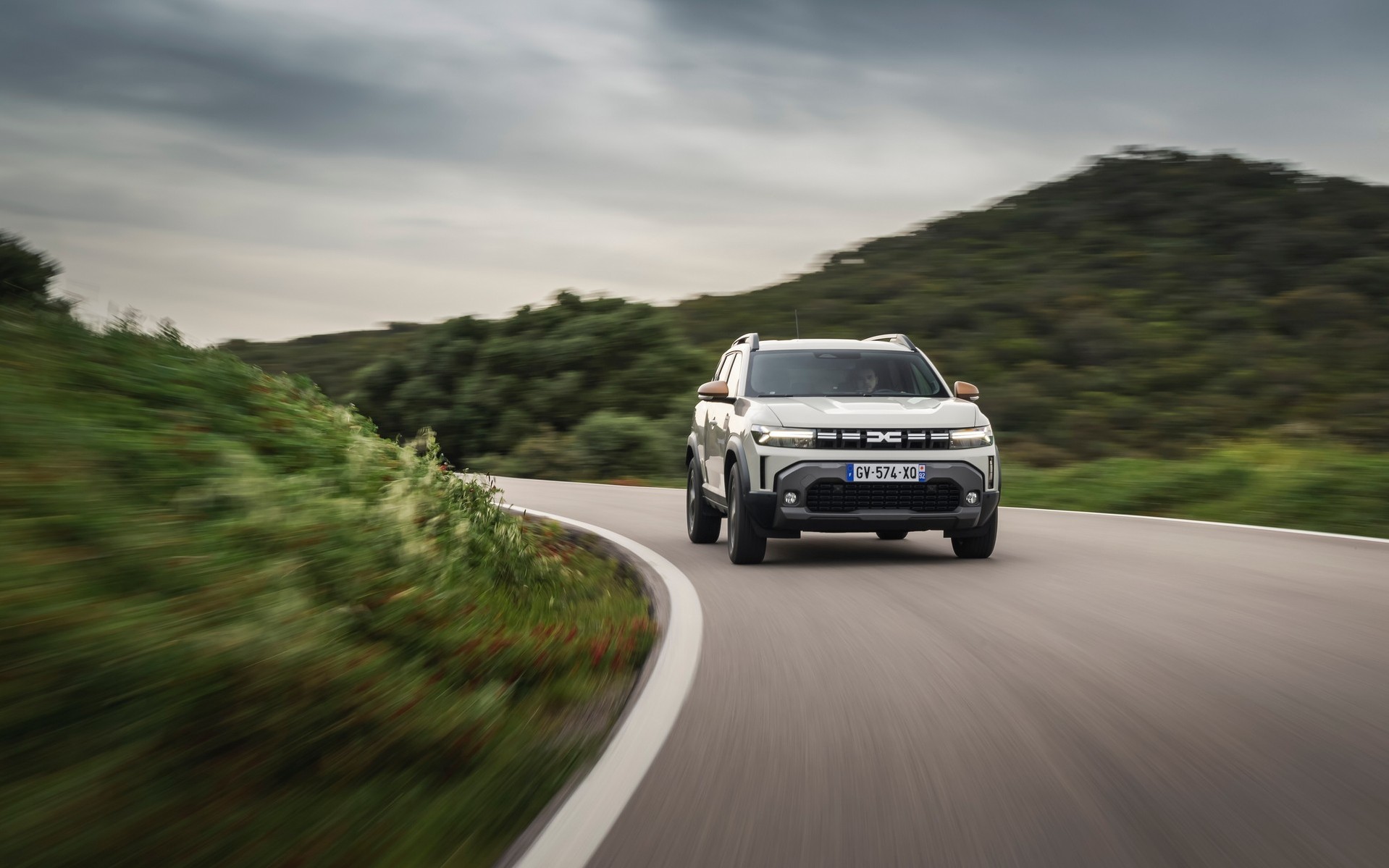 Δοκιμή Dacia Duster Hybrid 140 PS: Της μεταμορφώσεως