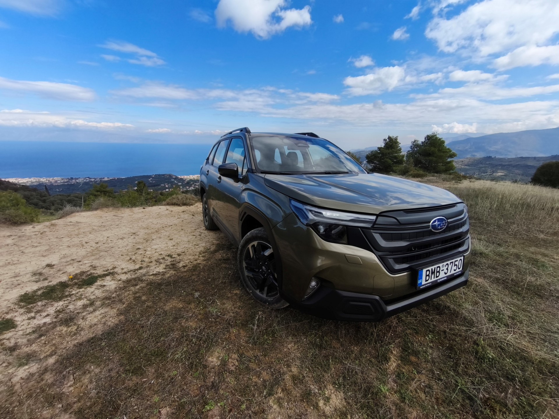 Οδηγούμε στην Ελλάδα το νέο Subaru Forester: Παραδοσιακό