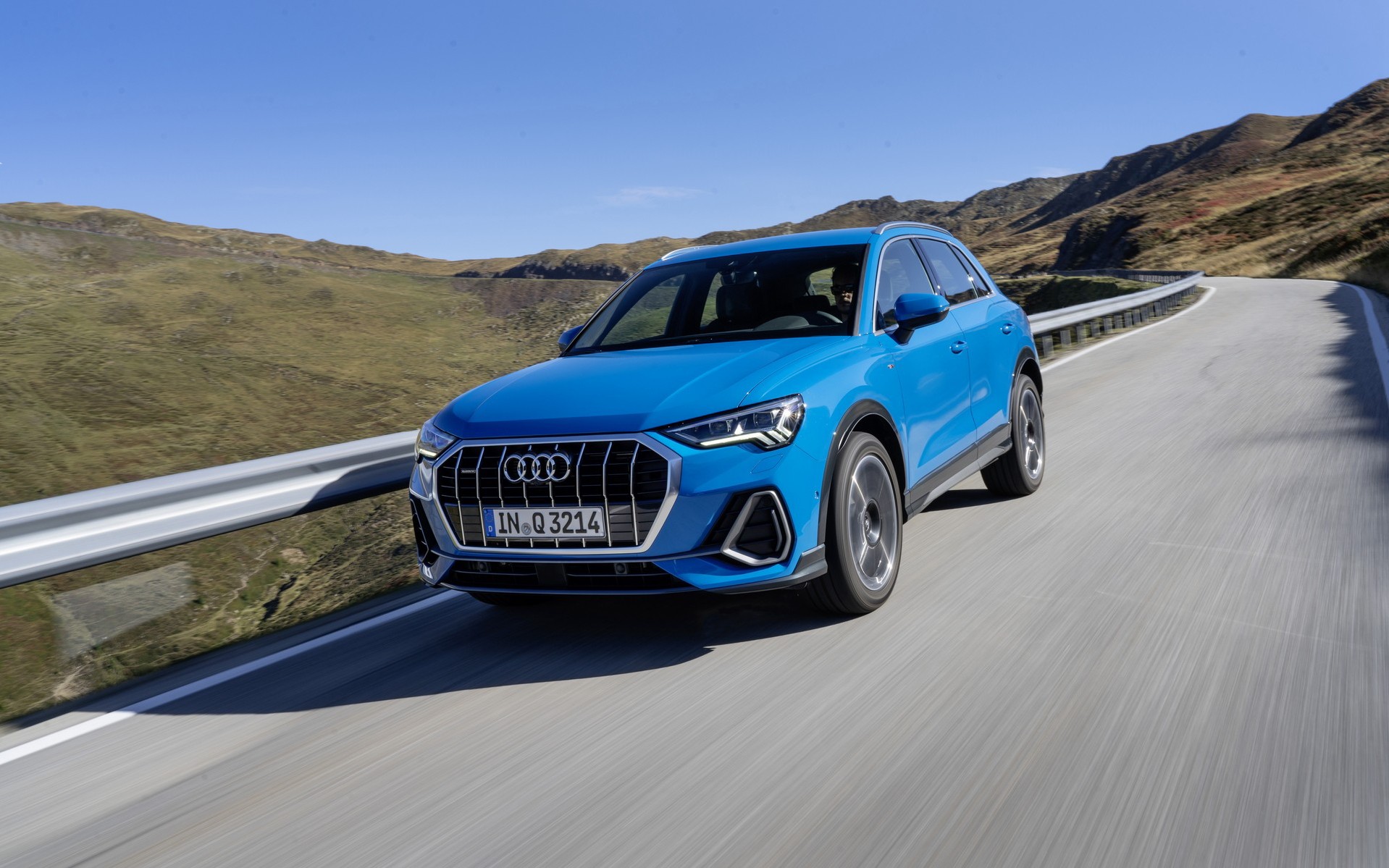 Audi Q3: Η αυτόματη έκδοση του premium best-seller SUV σε τιμή πρόκληση!