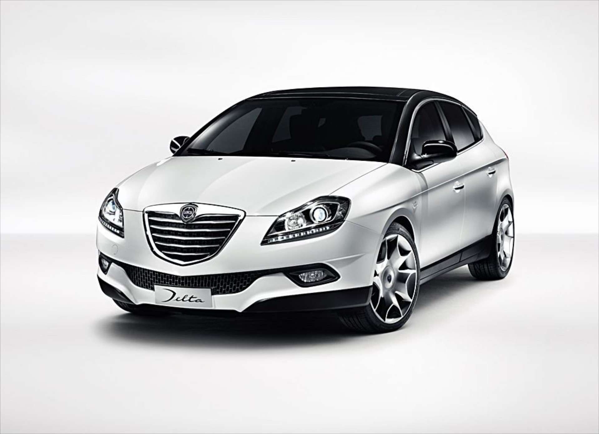 <br />
<b>Notice</b>:  Undefined property: stdClass::$title in <b>/home/www3gocar/public_html/templates/t2024/ice_c/9a1326b63621589c2d0ae49576f7df8a09573c42_0.file.box.featured.tpl.php</b> on line <b>89</b><br />
