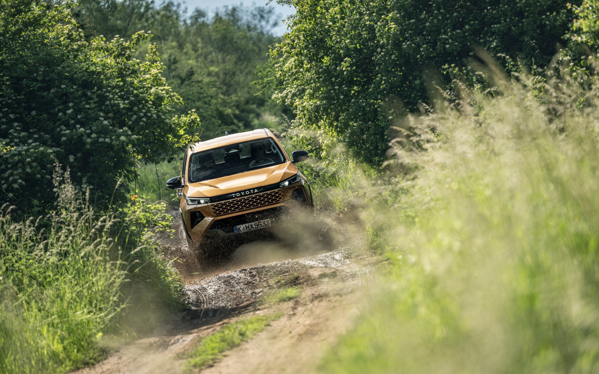 Οδηγούμε το νέο Toyota Hilux