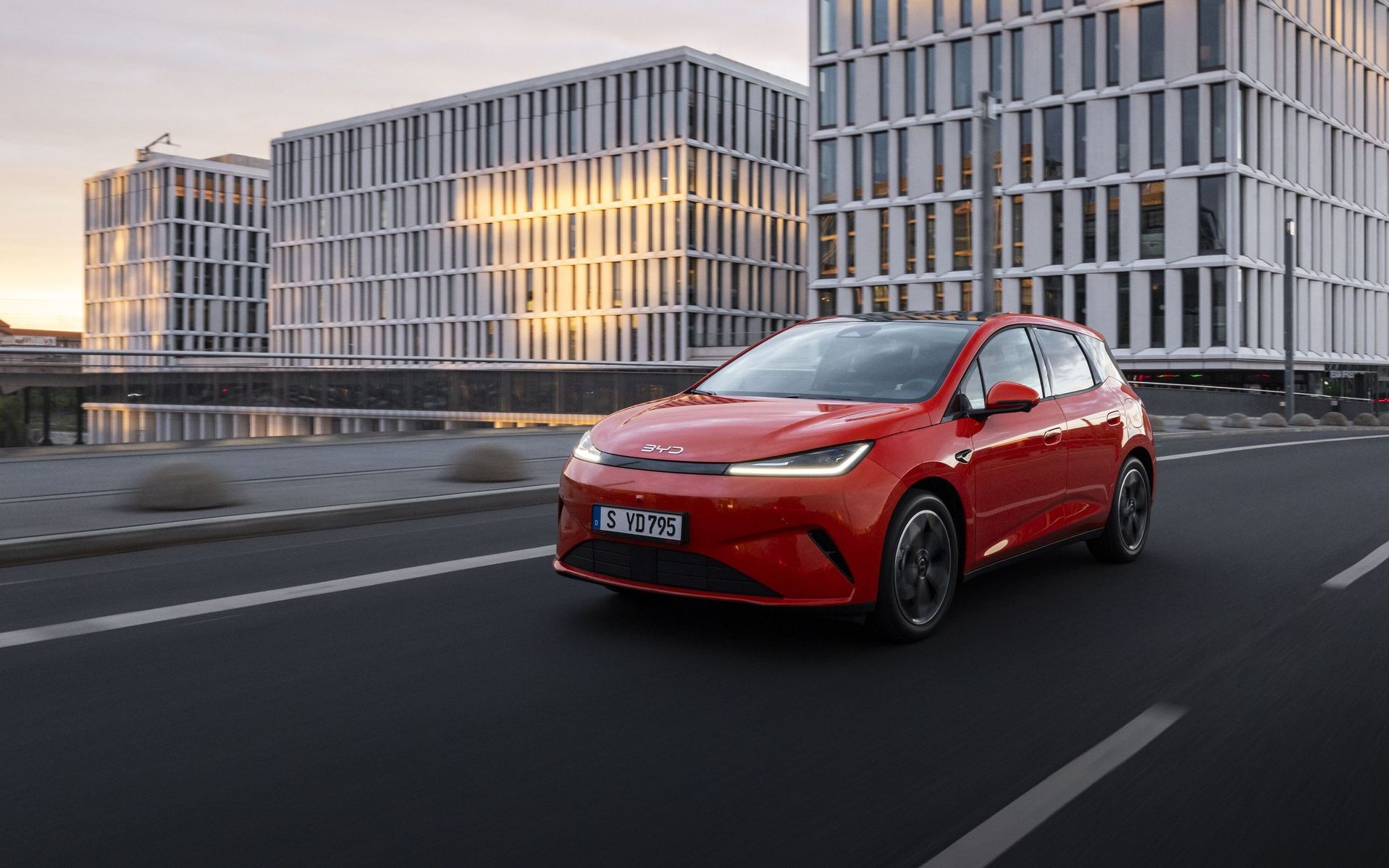 Οδηγούμε στη Γερμανία το BYD Dolphin G DM-i - Το supermini με Plug-In Hybrid τεχνολογία