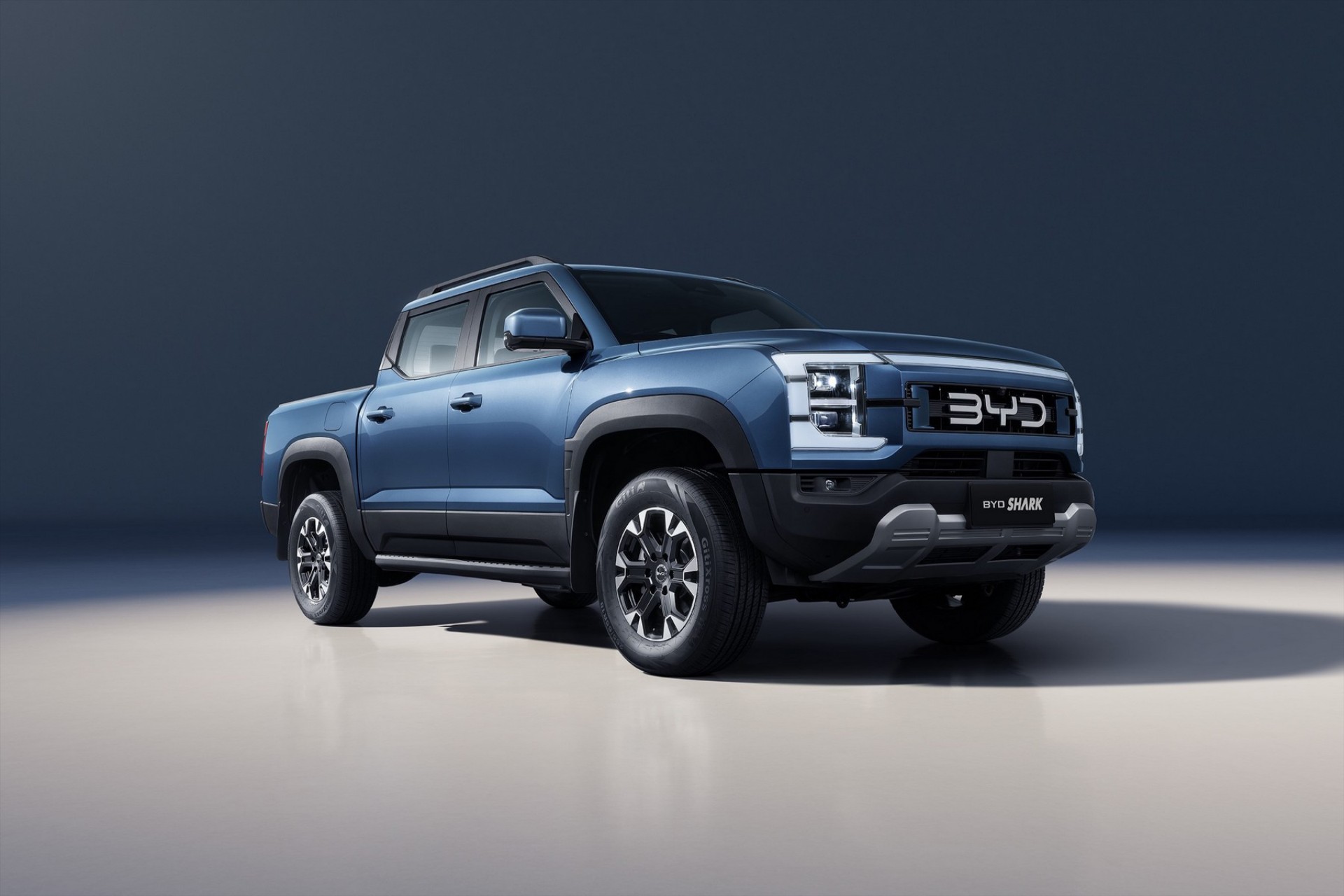 Αυτό ειναι το πρώτο pick up της BYD – Plug in Hybrid με 436 ίππους και αυτονομία 674 km