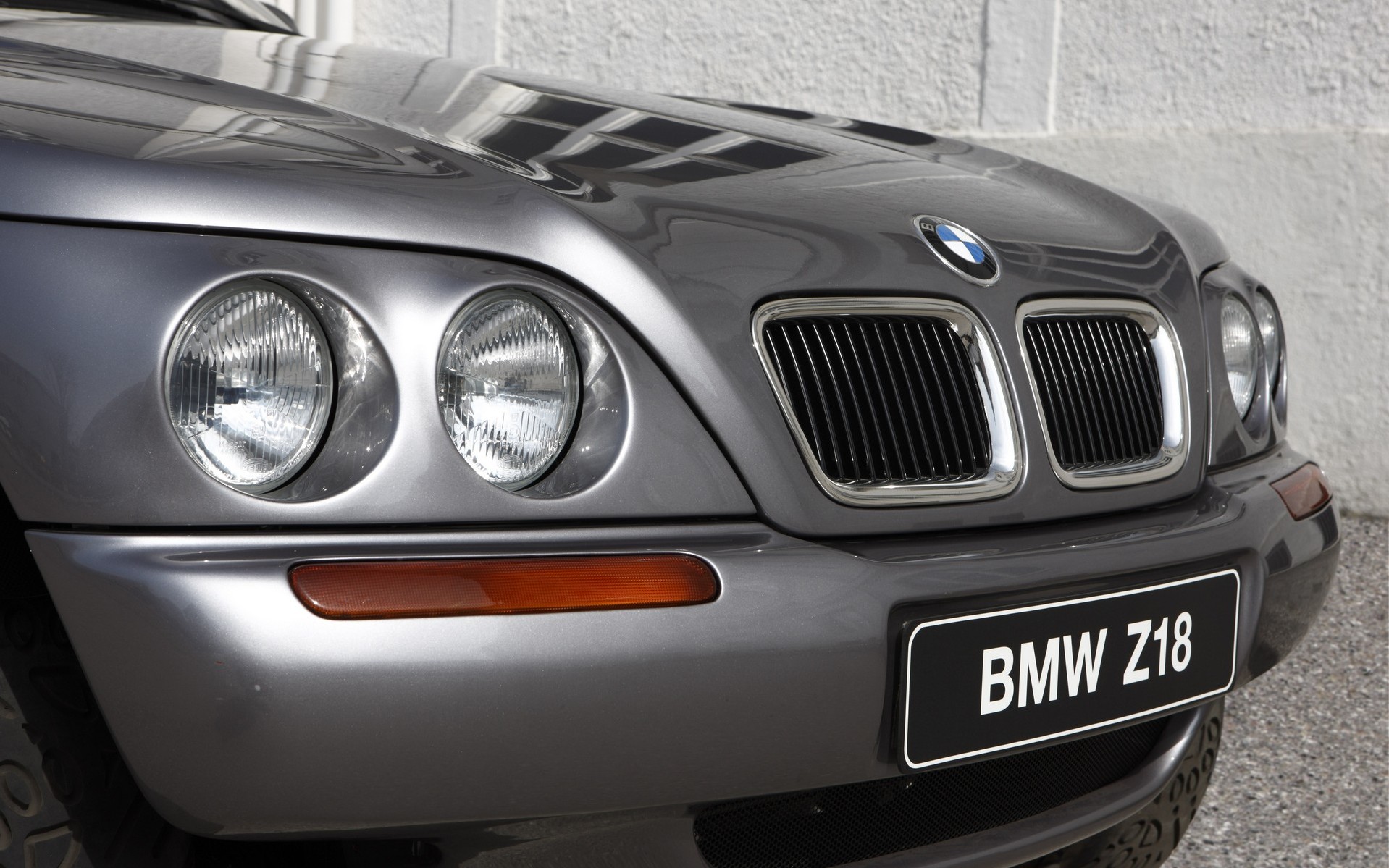 Ξέρεις ποια ήταν η BMW Z18 και τι ιδιαίτερο είχε;