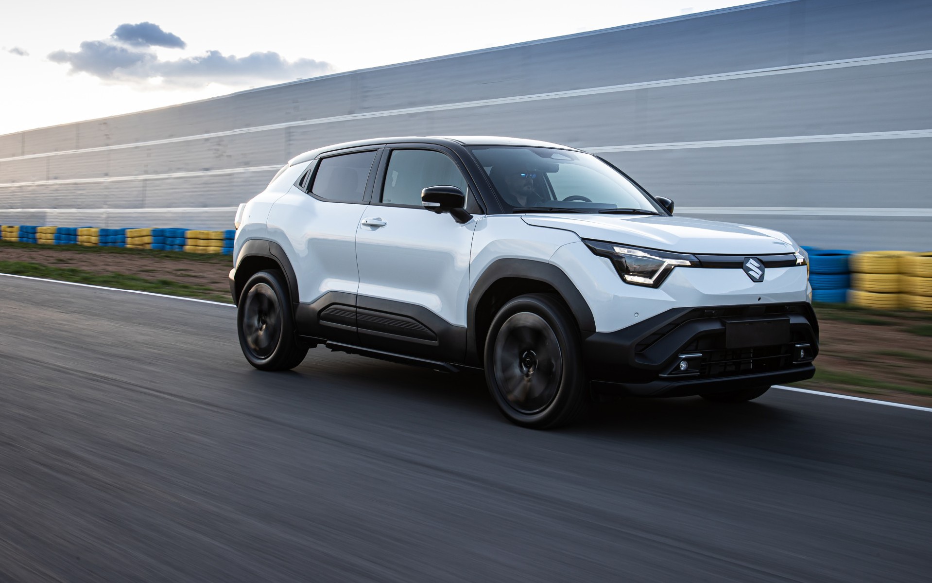 Suzuki e VITARA: Το τετρακίνητο ηλεκτρικό SUV με όφελος έως και 6.000€!