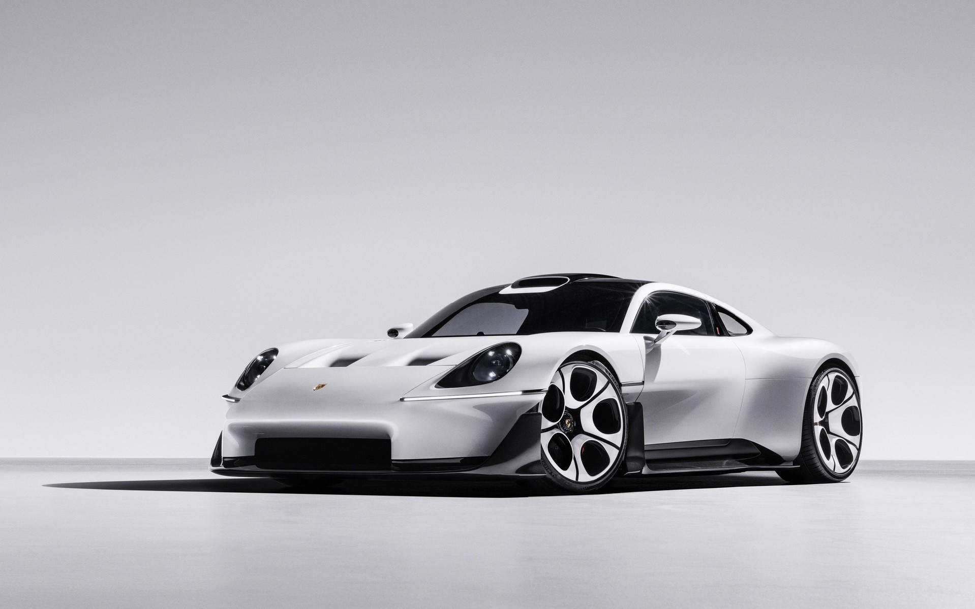 Ξεχάστε για λίγο την 911 - Αυτό που ετοιμάζει η Porsche είναι ακόμα πιο ακραίο