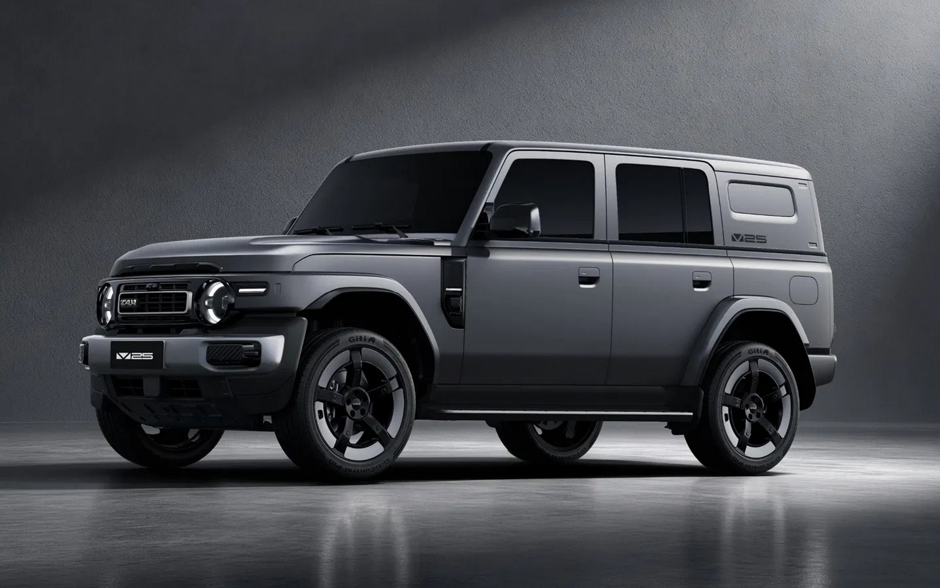 H iCaur έφτιαξε το δικό της Defender - Με αυτονομία άνω των 900 Km