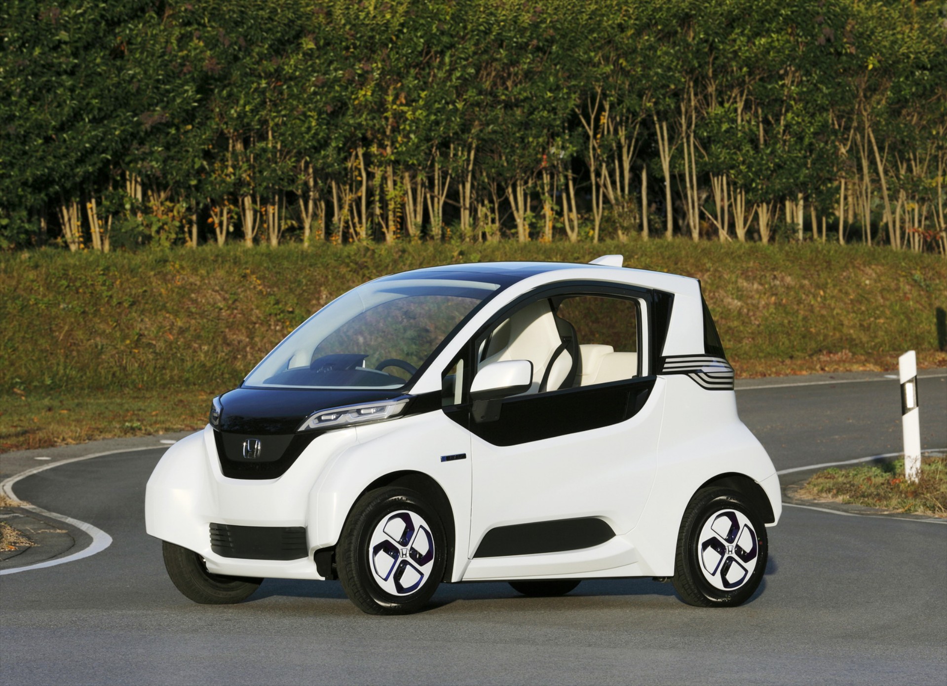 Honda: Δοκιμές του Micro Commuter Prototype