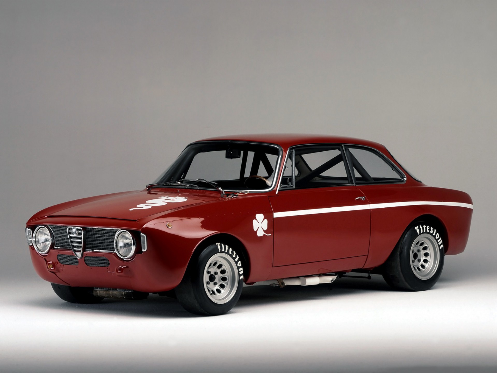 Alfa Romeo Giulia GTA: Λιγότερο, άρα περισσότερο