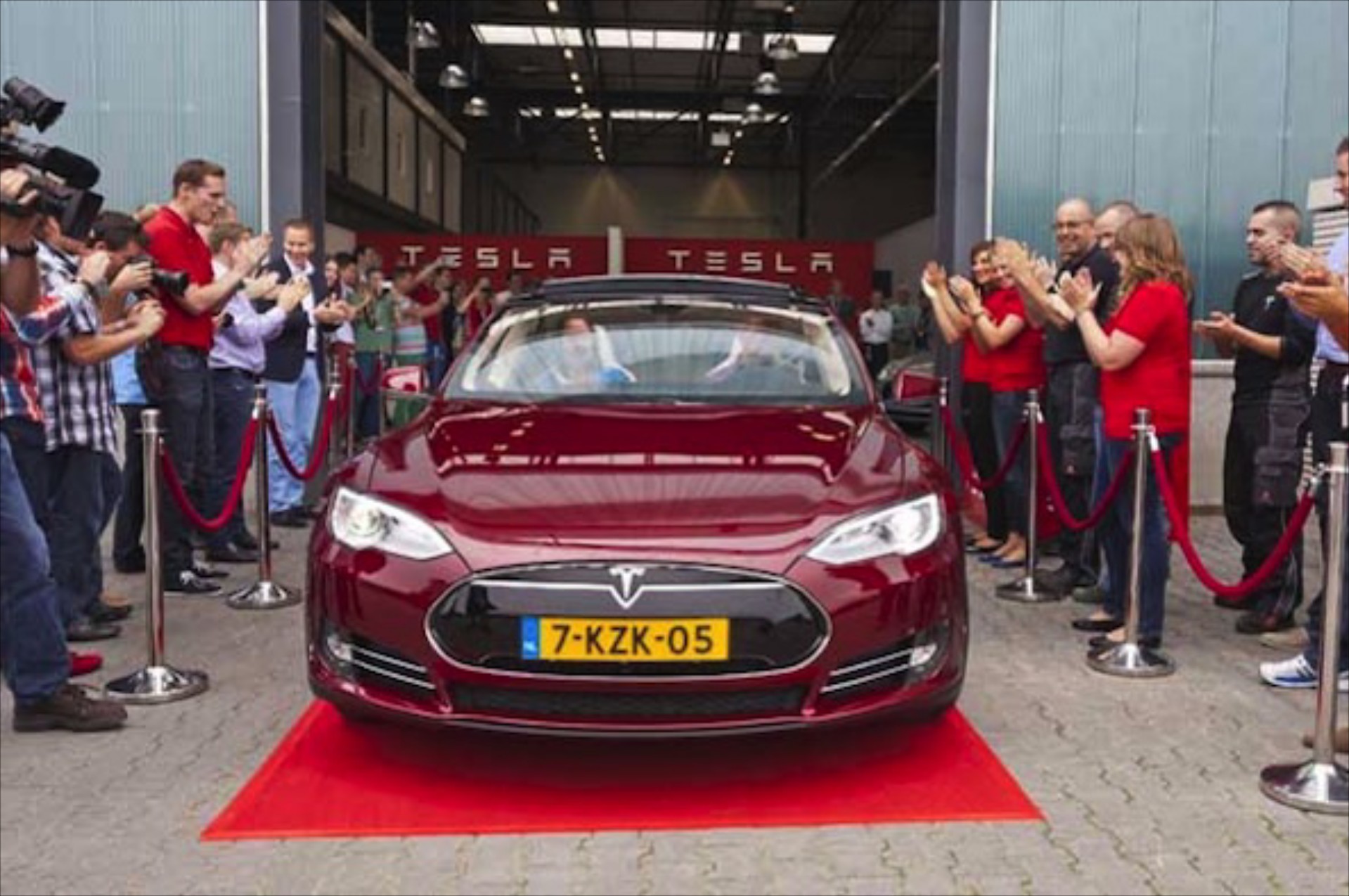 Απόβαση της Tesla στην Ευρώπη