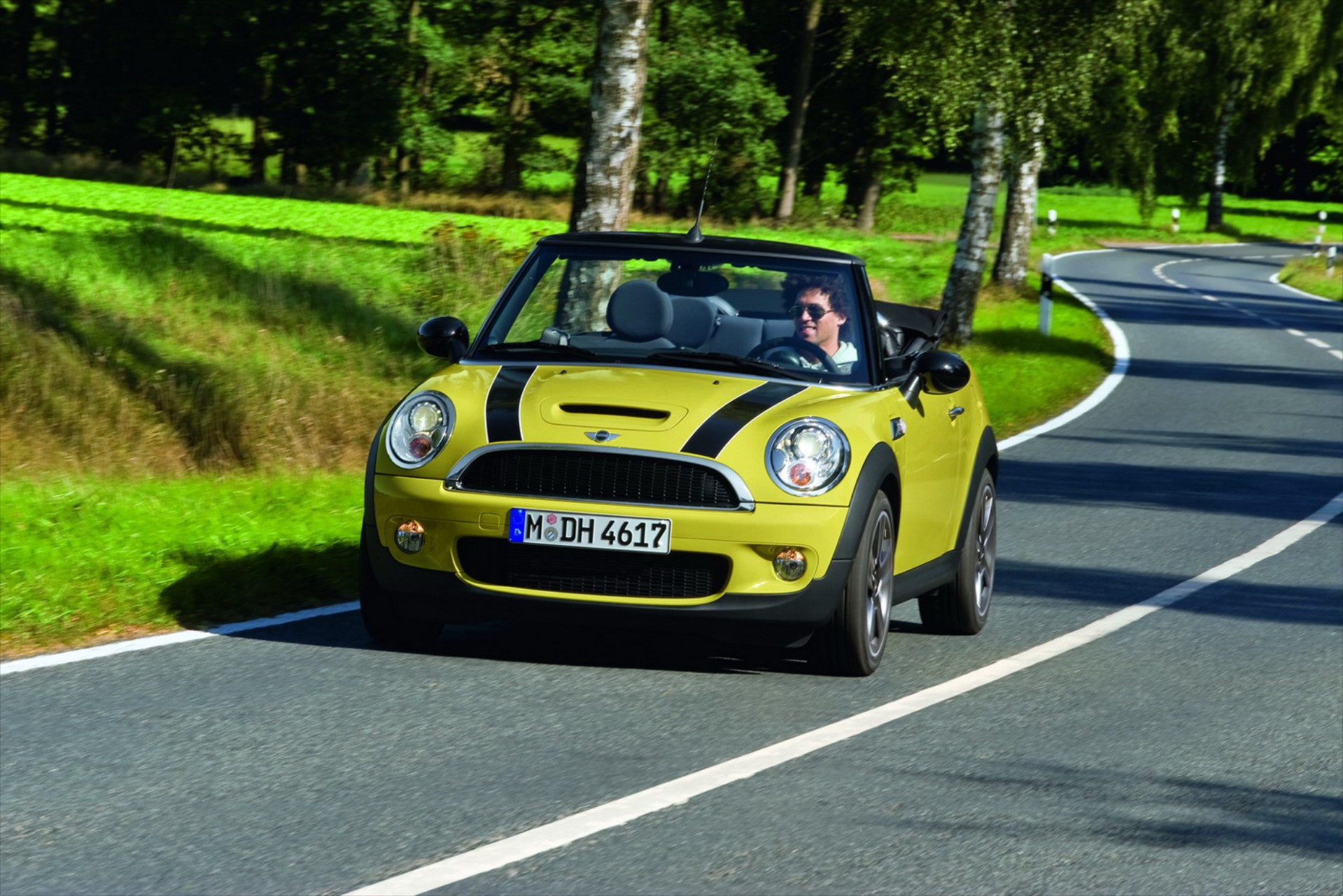 <br />
<b>Notice</b>:  Undefined property: stdClass::$title in <b>/home/www3gocar/public_html/templates/t2024/ice_c/9a1326b63621589c2d0ae49576f7df8a09573c42_0.file.box.featured.tpl.php</b> on line <b>89</b><br />
