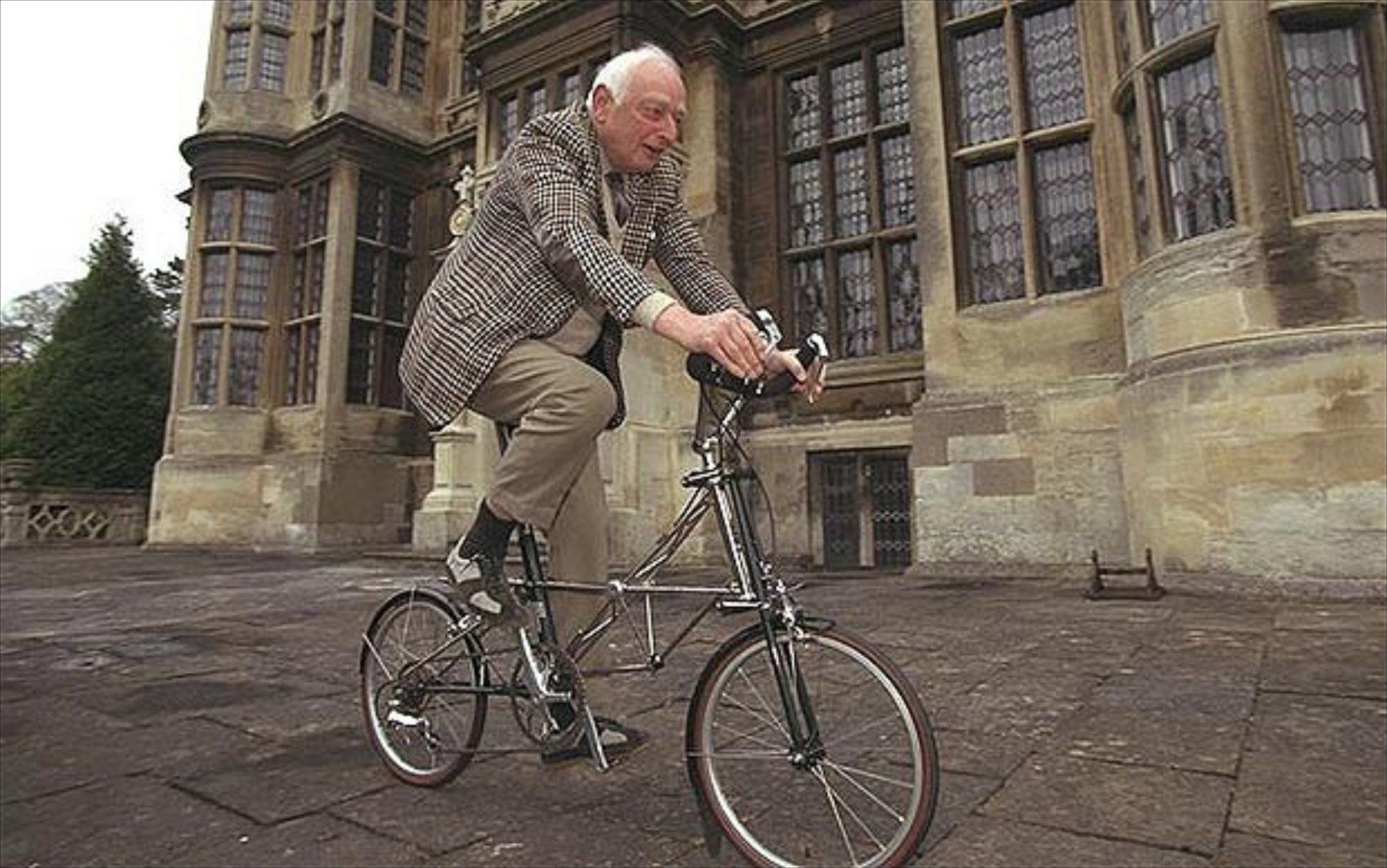 Alex Moulton (1920-2012)