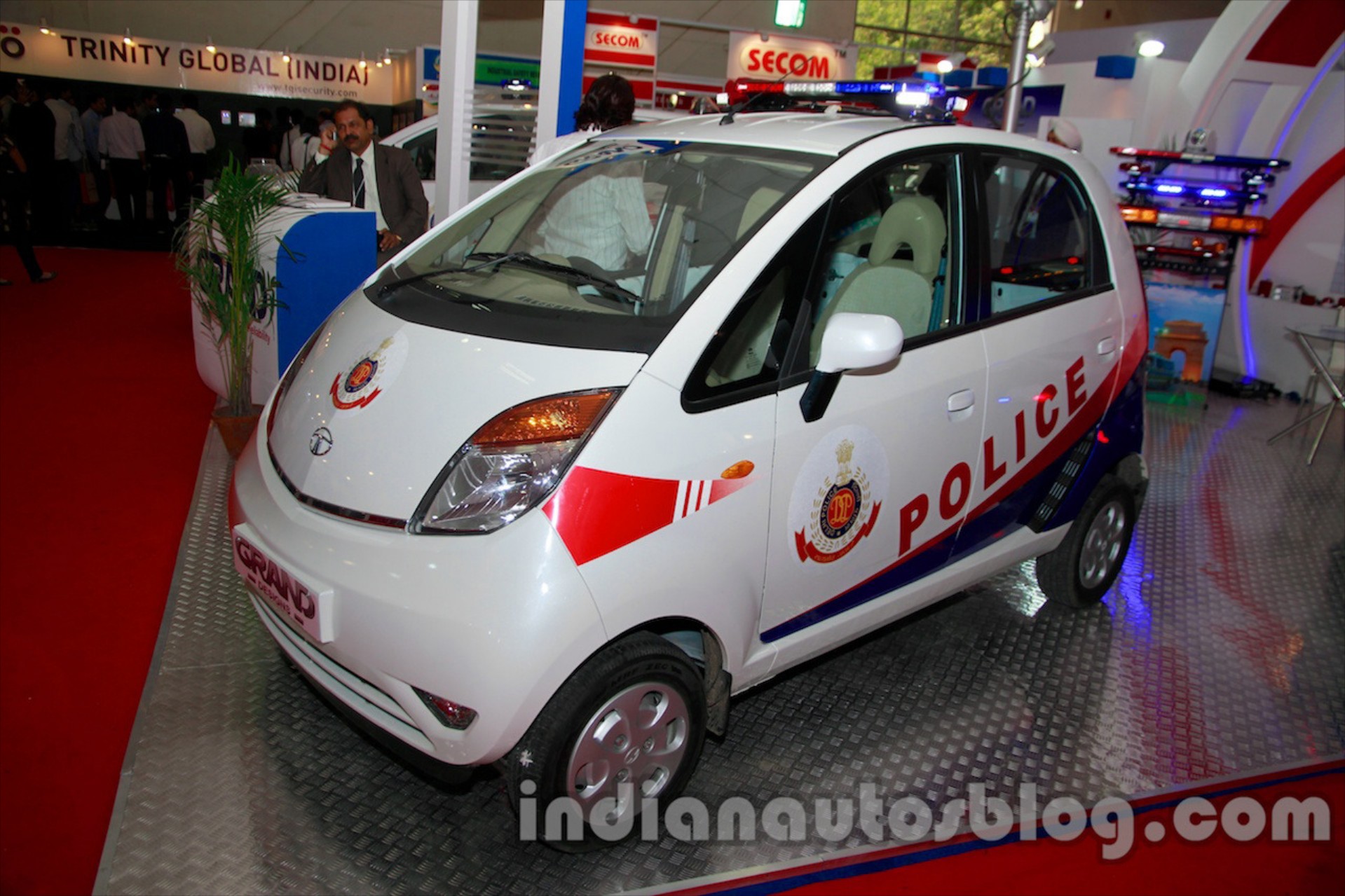 Tata Nano για την αστυνομία!